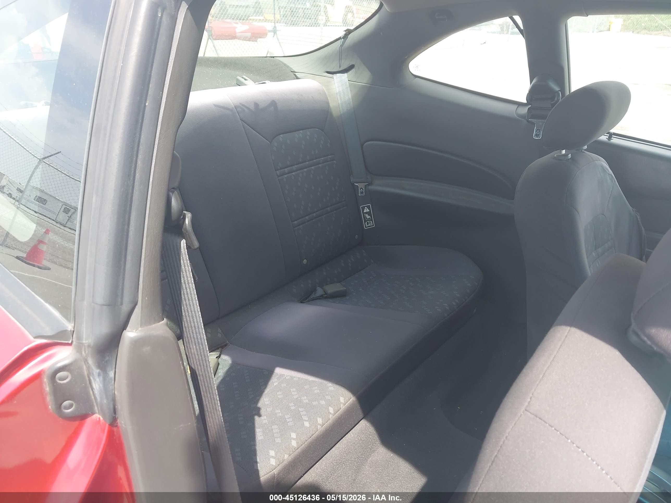 2003 Ford Zx2   Red vin: 3FAFP113X3R146629