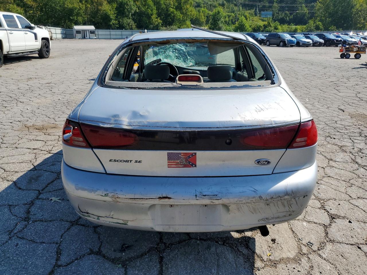 2002 Ford Escort Silver vin: 3FAFP13P02R214256