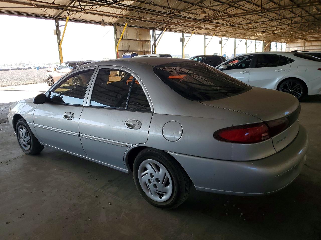 2002 Ford Escort Silver vin: 3FAFP13P12R158750