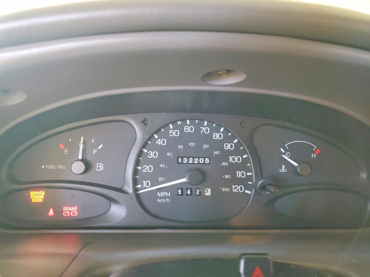 2002 Ford Escort Silver vin: 3FAFP13P12R158750