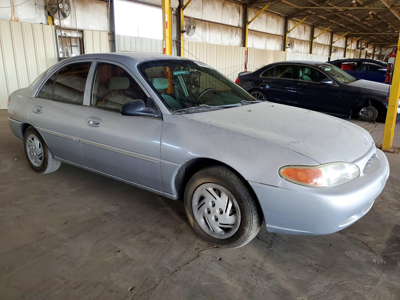 2002 Ford Escort Silver vin: 3FAFP13P12R158750