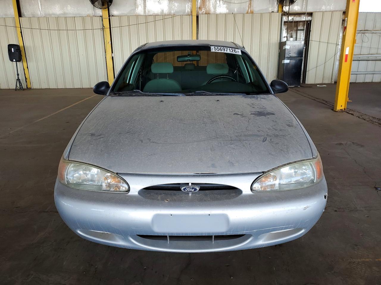 2002 Ford Escort Silver vin: 3FAFP13P12R158750