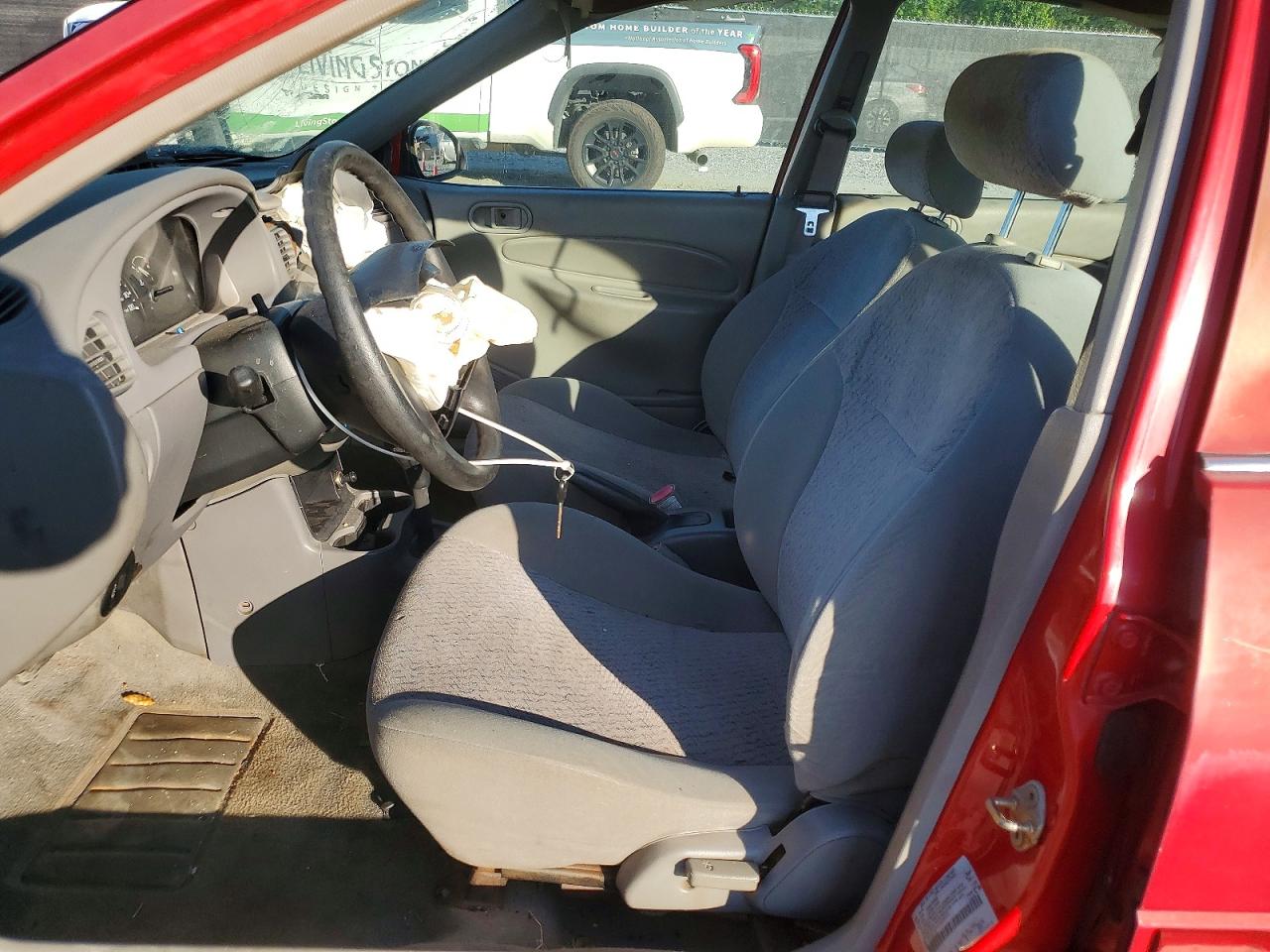 2000 Ford Escort Red vin: 3FAFP13P2YR189322