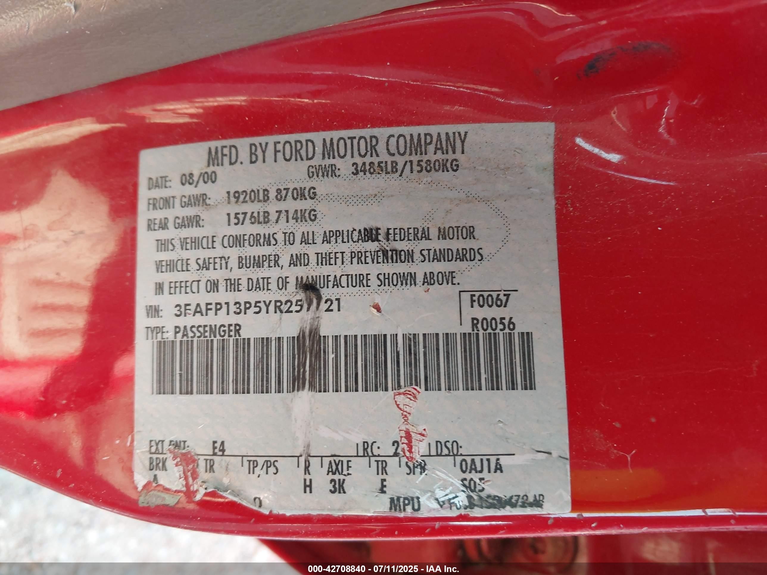 2000 Ford Escort   Red vin: 3FAFP13P5YR259721