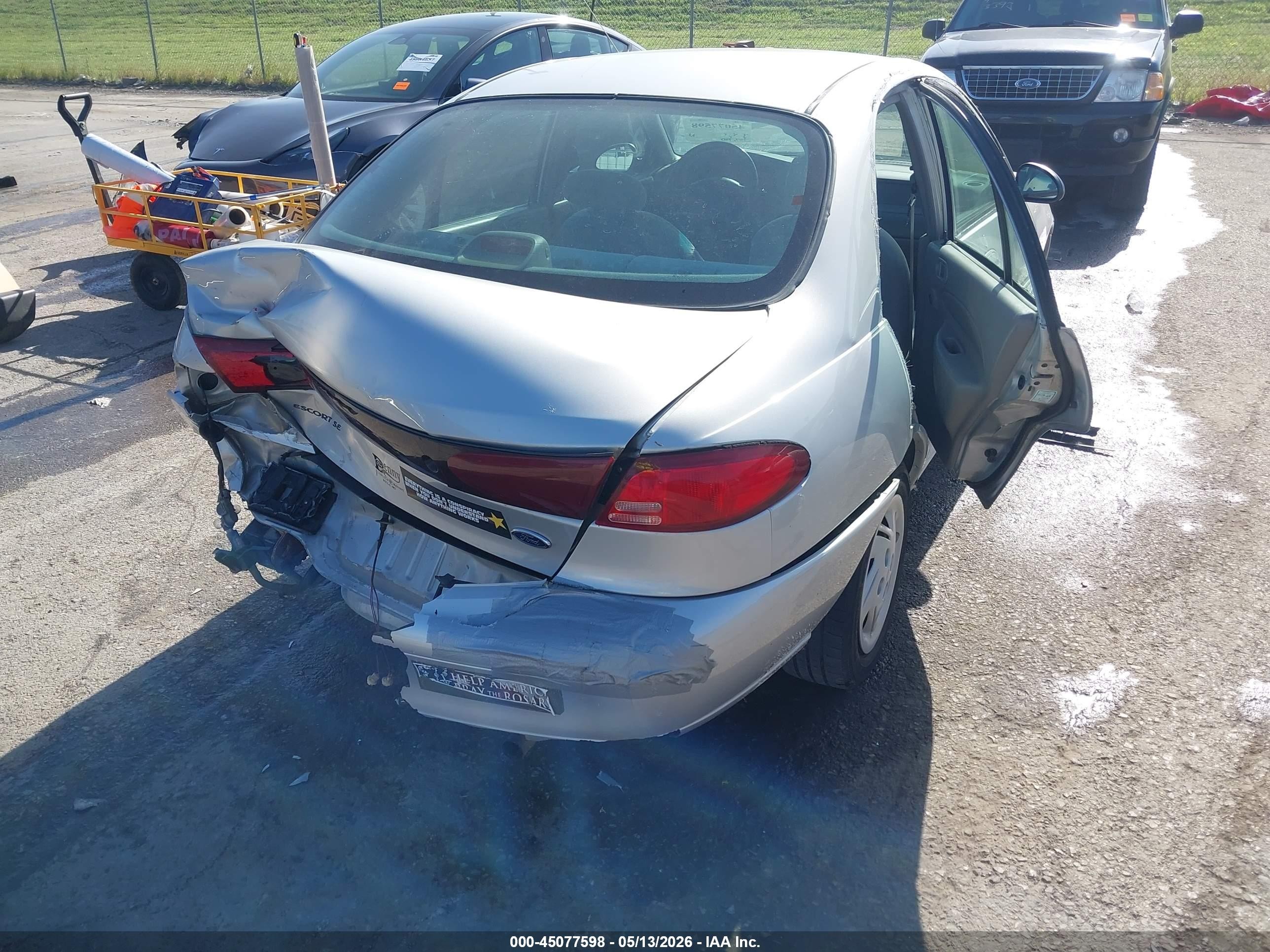 2002 Ford Escort Fleet Silver vin: 3FAFP13P72R122738