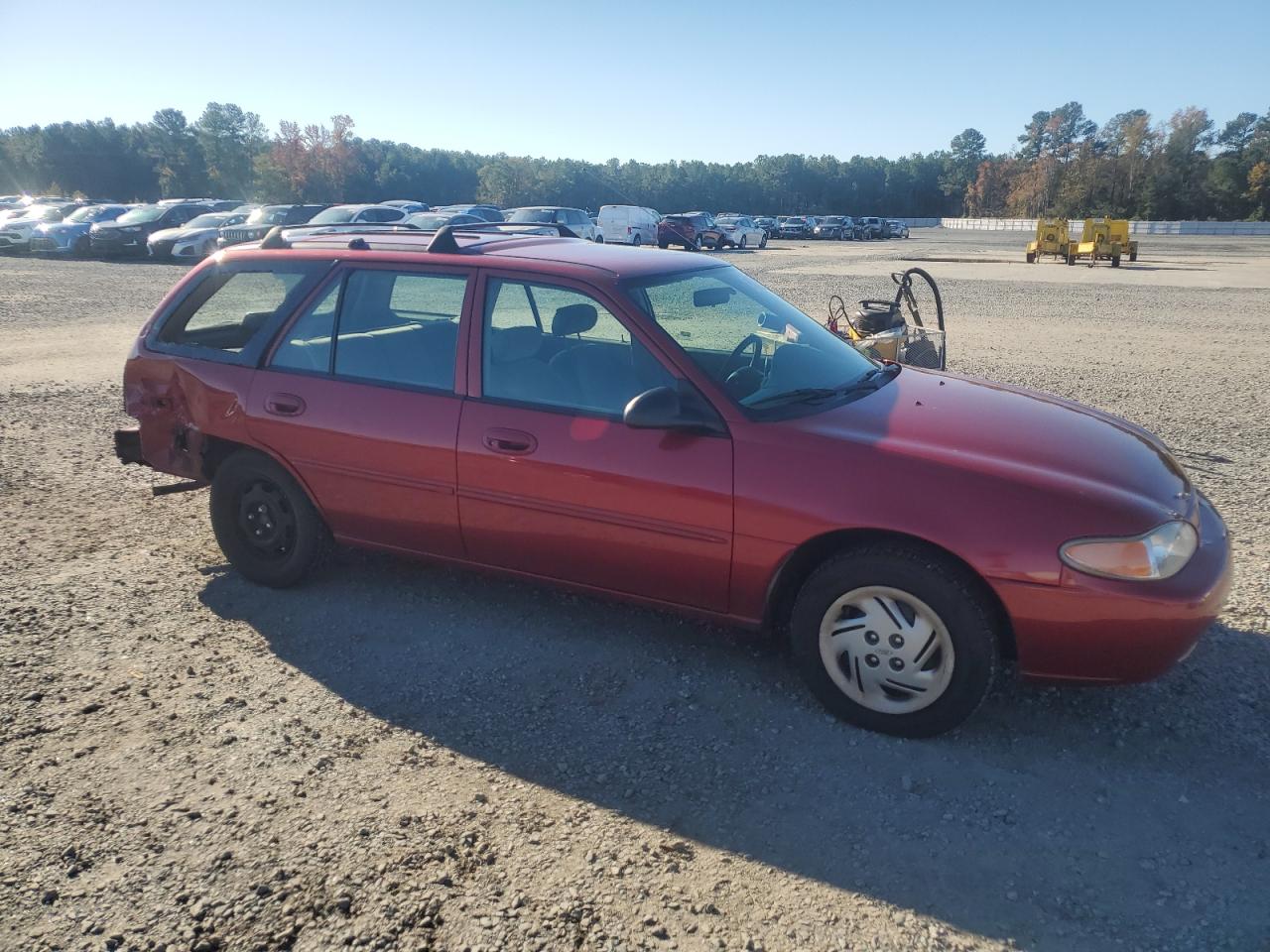 1998 Ford Escort Se Burgundy vin: 3FAFP15P0WR190849