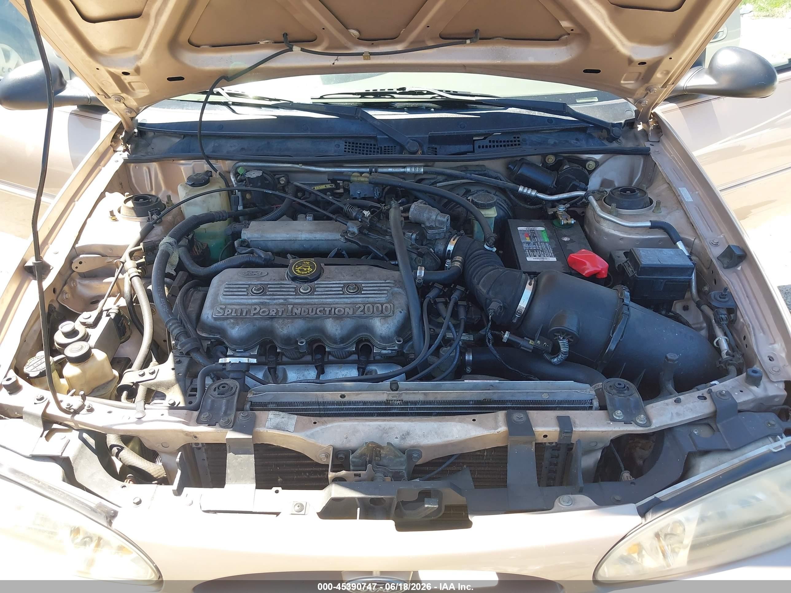 1999 Ford Escort Se Gold vin: 3FAFP15P1XR170238