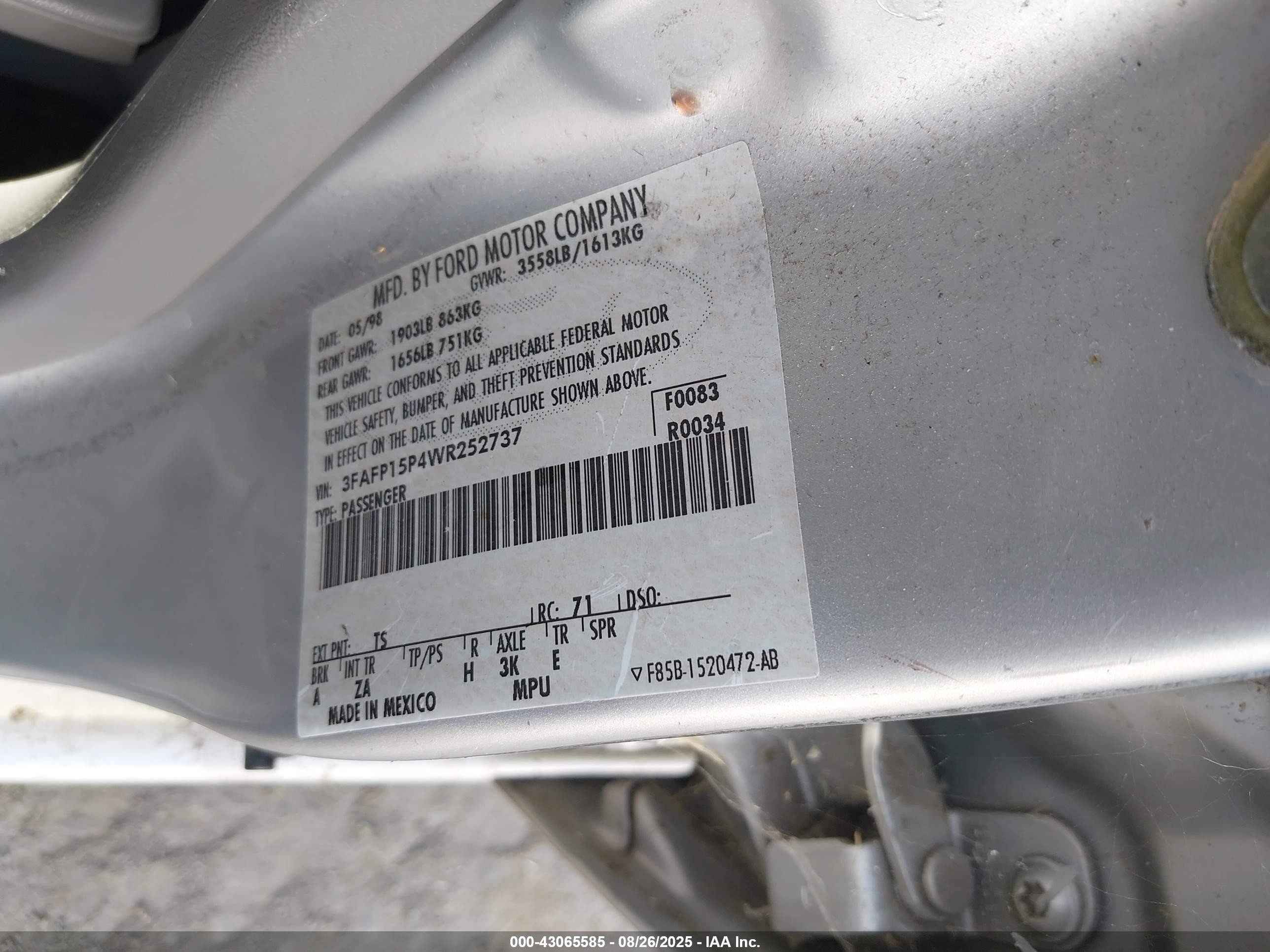 1998 Ford Escort Se Silver vin: 3FAFP15P4WR252737