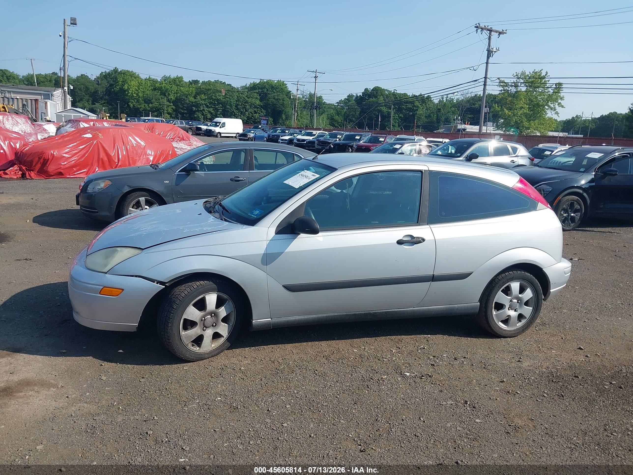 2001 Ford Focus Zx3 Silver vin: 3FAFP31301R243640