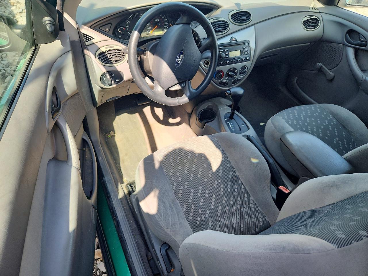 2002 Ford Focus Zx3 Зеленый vin: 3FAFP31302R238536
