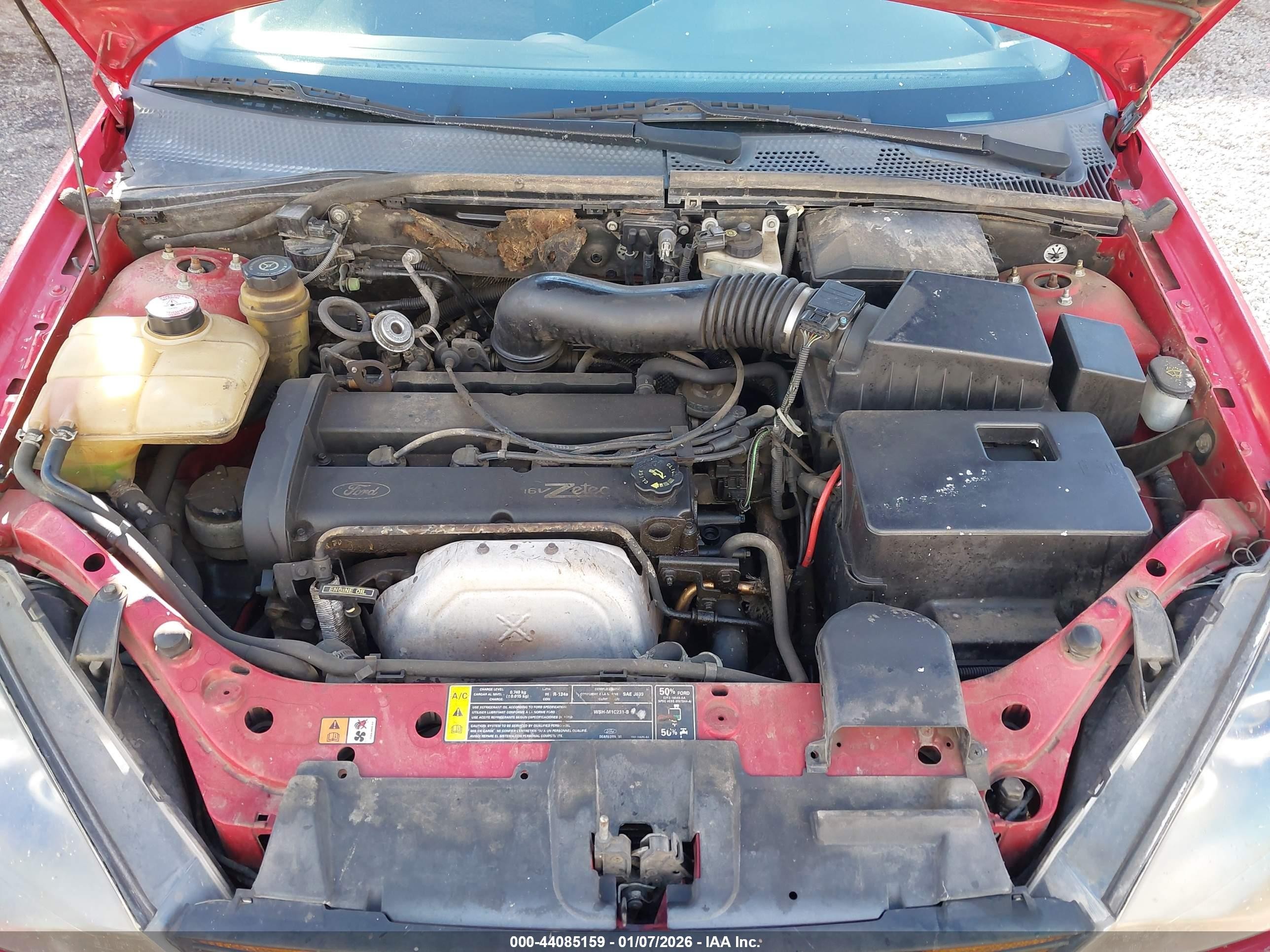 2000 Ford Focus Zx3 Красный vin: 3FAFP3130YR203262