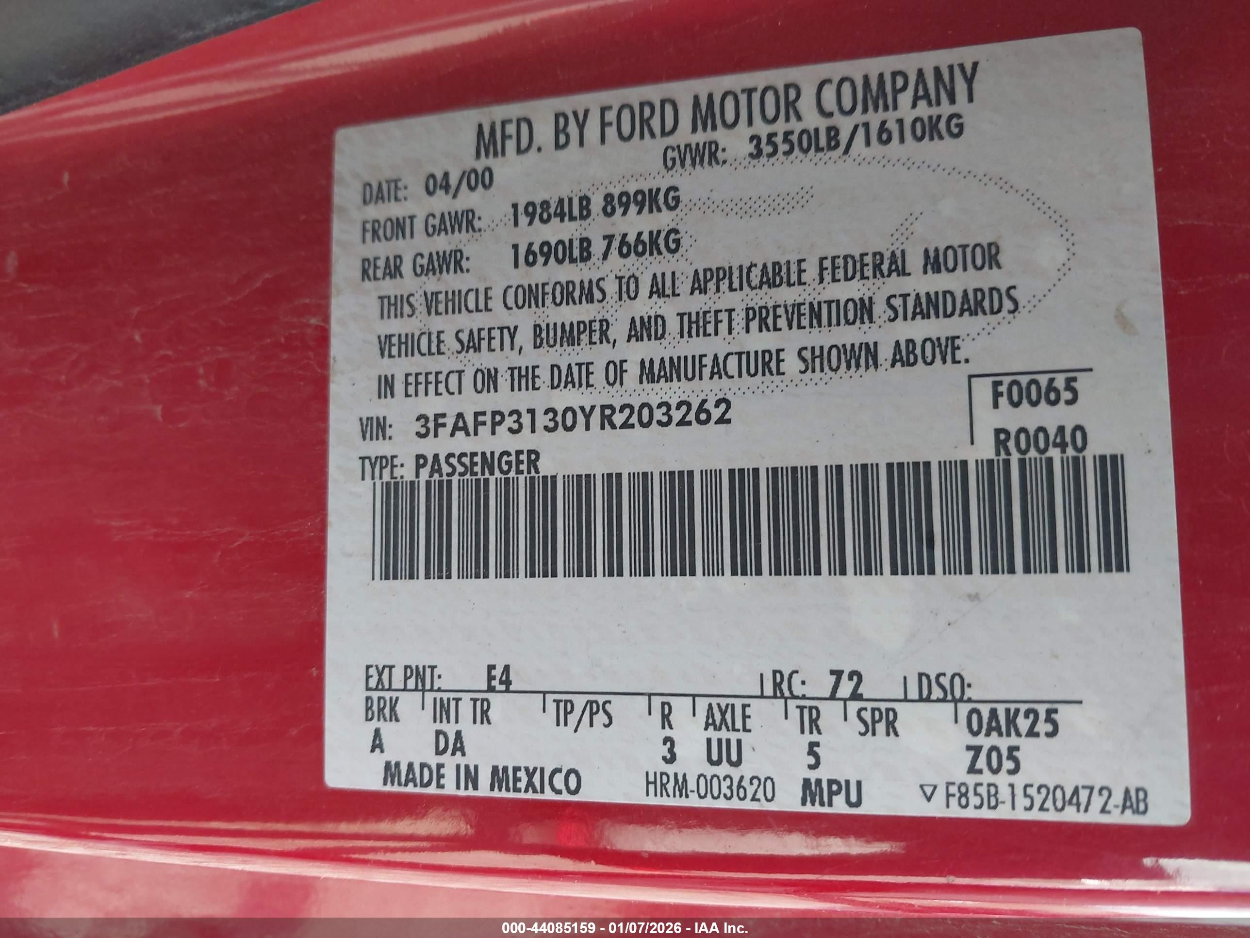 2000 Ford Focus Zx3 Красный vin: 3FAFP3130YR203262