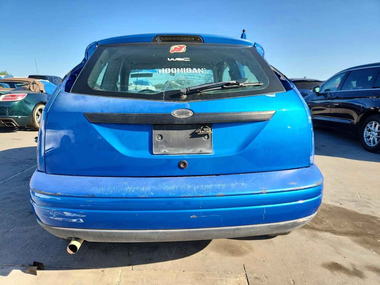 2000 Ford Focus Zx3 Blue vin: 3FAFP3132YR180910