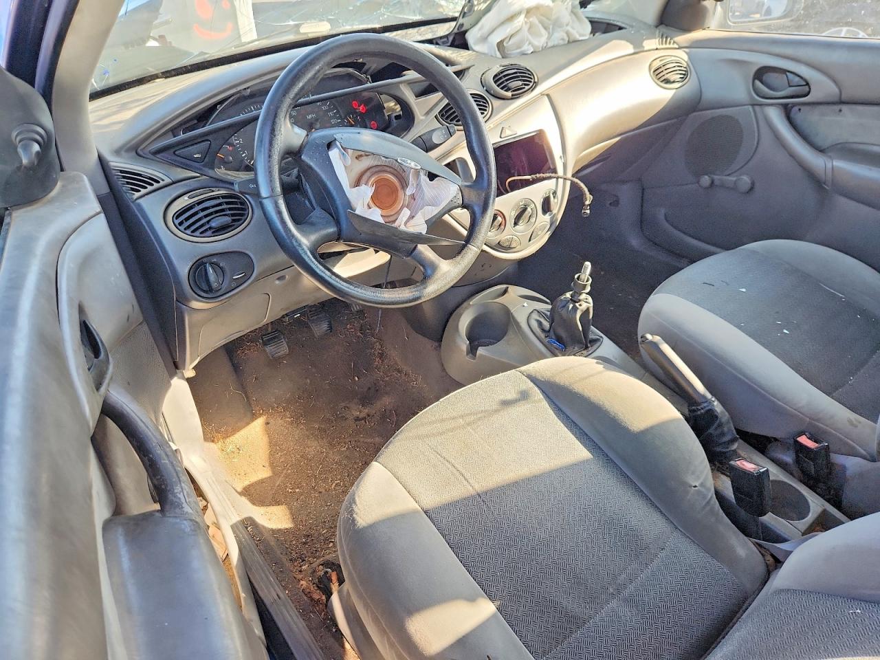 2000 Ford Focus Zx3 Blue vin: 3FAFP3132YR180910