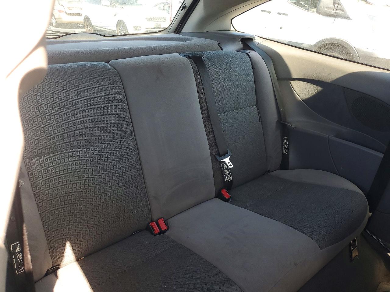 2001 Ford Focus Zx3 Белый vin: 3FAFP31331R117742