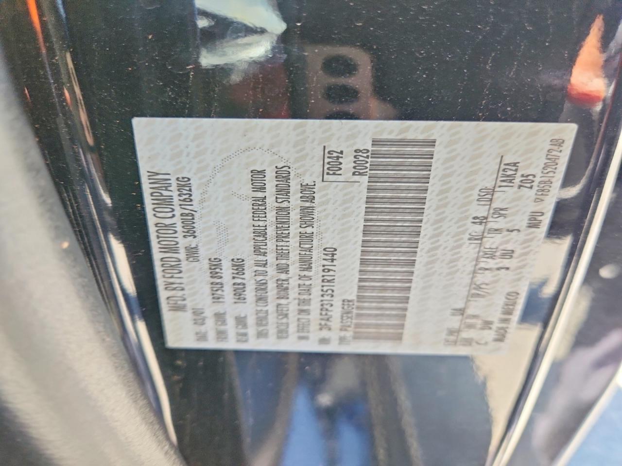 2001 Ford Focus Zx3 Черный vin: 3FAFP31351R191440