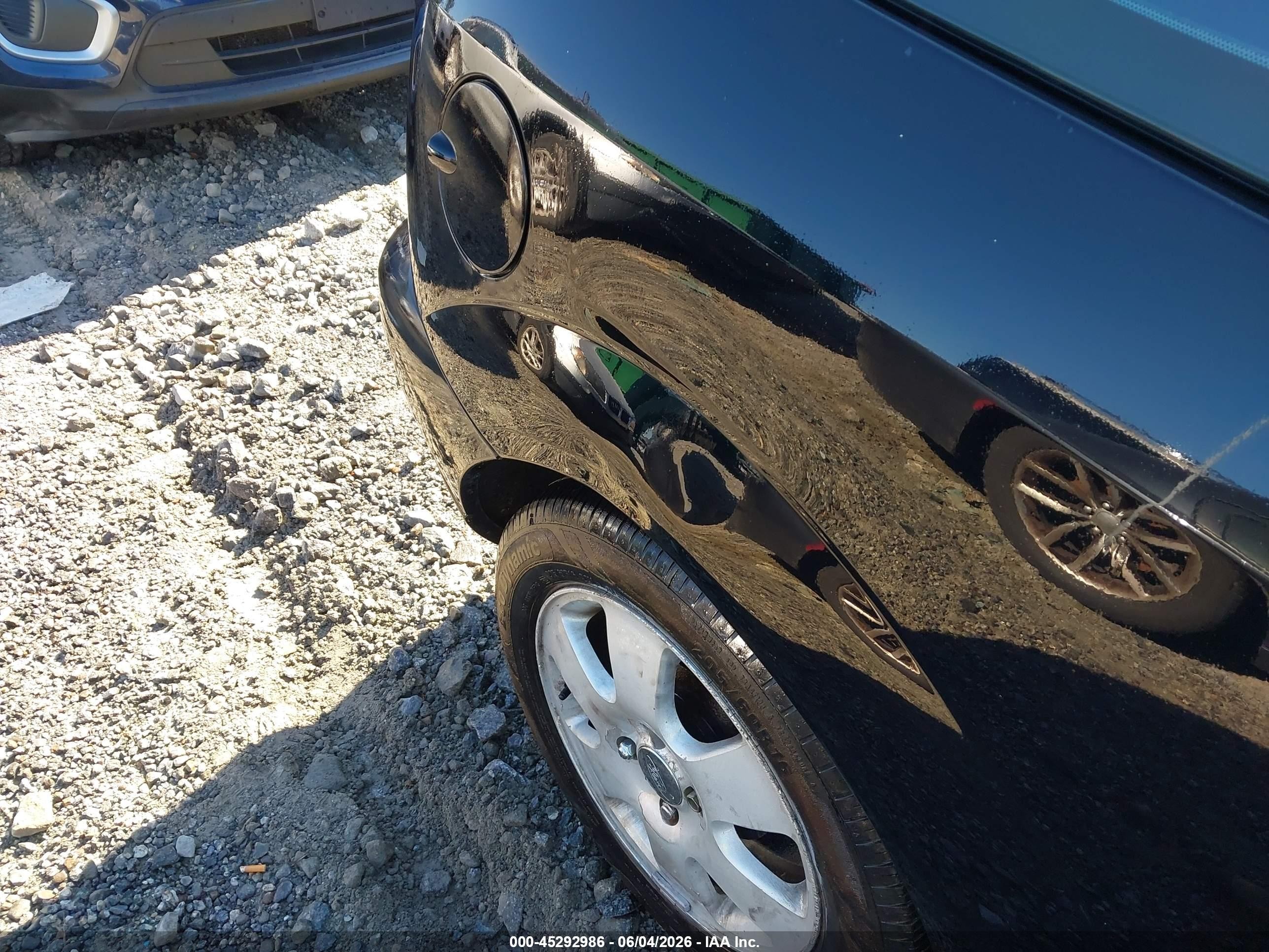 2002 Ford Focus Zx3 Black vin: 3FAFP31362R183476