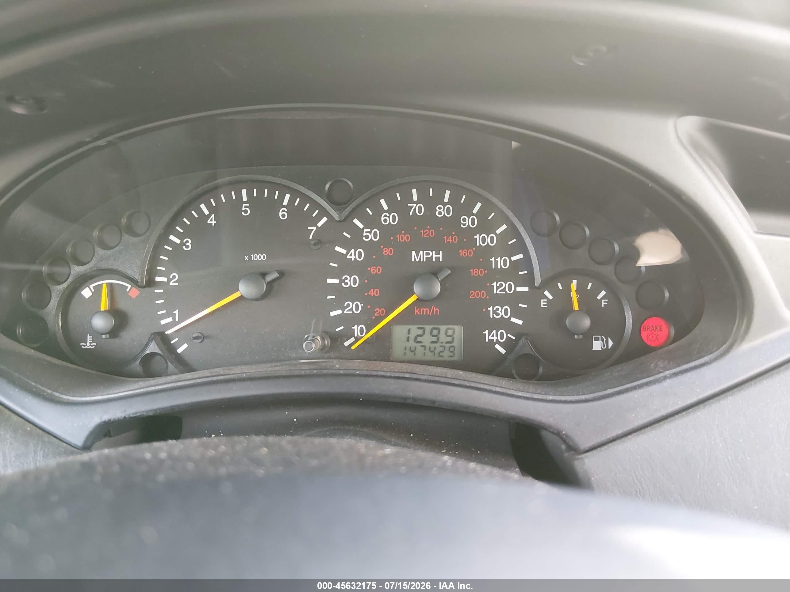 2002 Ford Focus Zx3 Base/zx3 Premium/zx3 Pwr Premium White vin: 3FAFP31362R225712