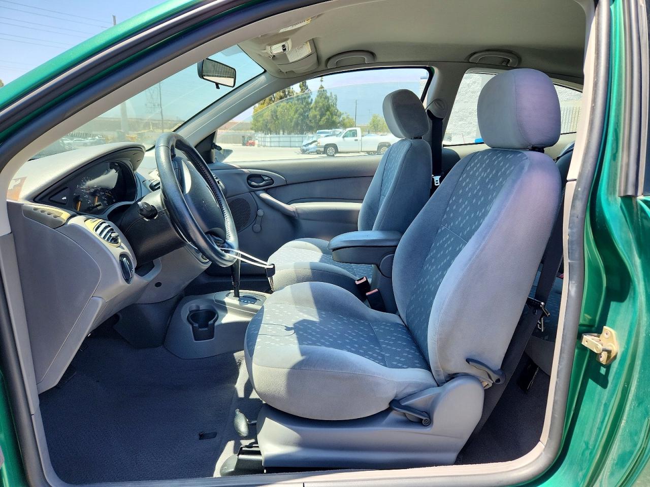 2002 Ford Focus Zx3 Green vin: 3FAFP31362R233292