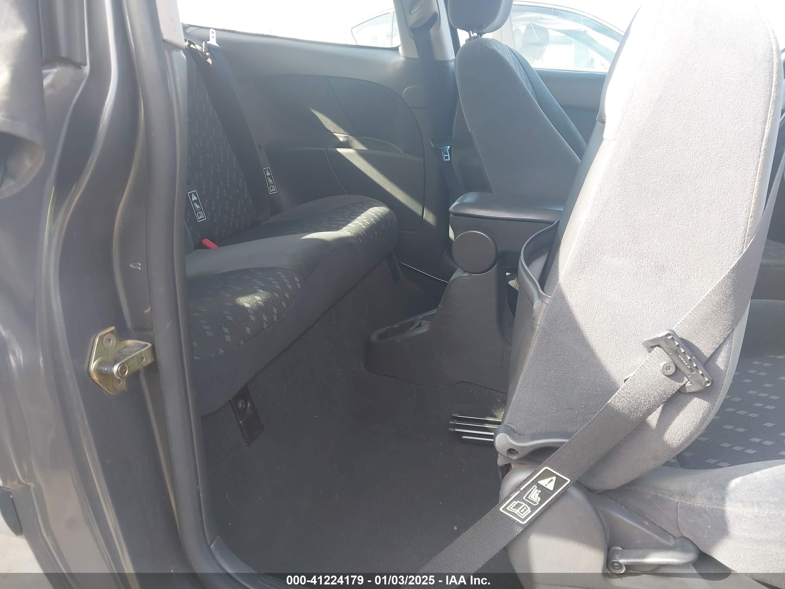 Price & History 2002 Ford Focus Zx3 2.0l I-4 Dohc, 130hp vin