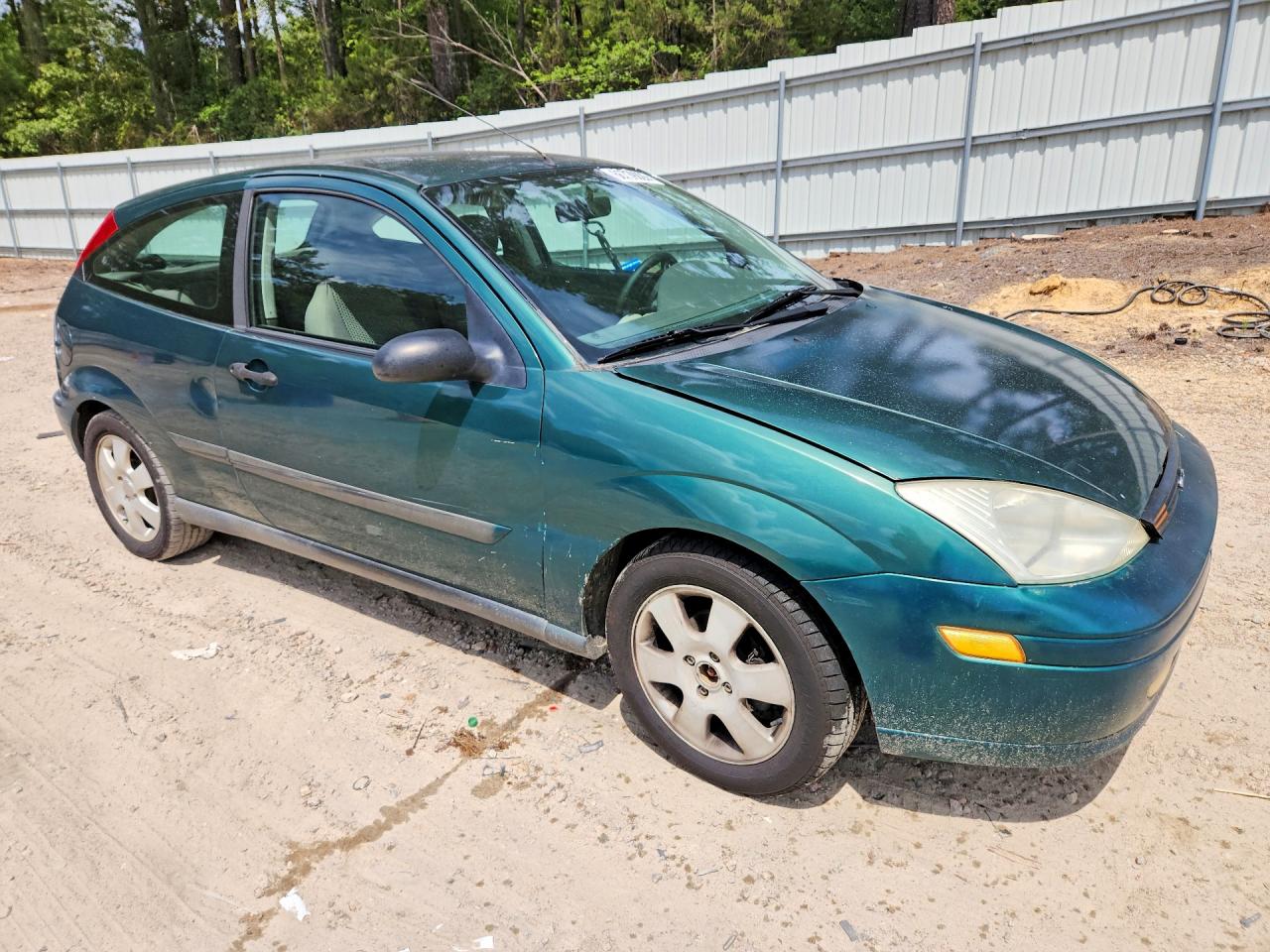 2001 Ford Focus Zx3 Green vin: 3FAFP31391R215948