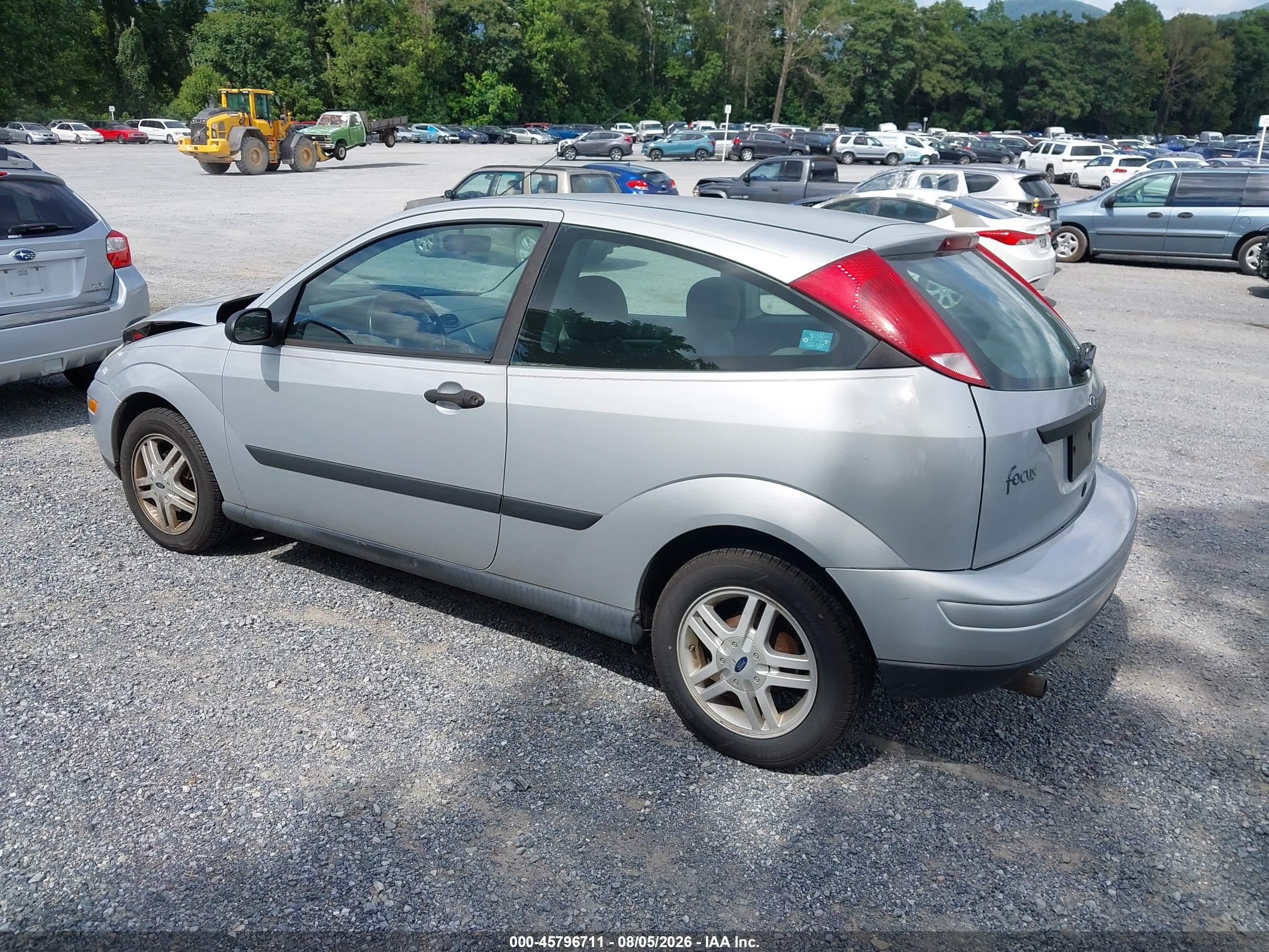 2000 Ford Focus Zx3 Silver vin: 3FAFP3139YR198630