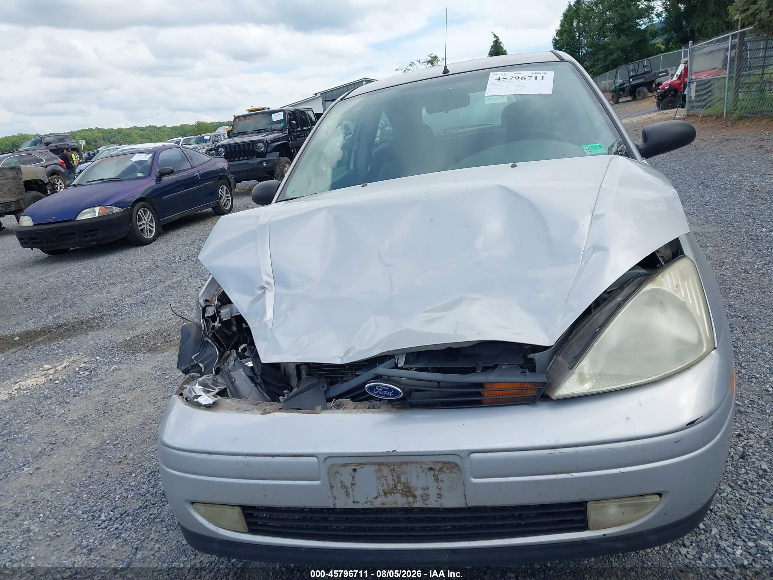 2000 Ford Focus Zx3 Silver vin: 3FAFP3139YR198630