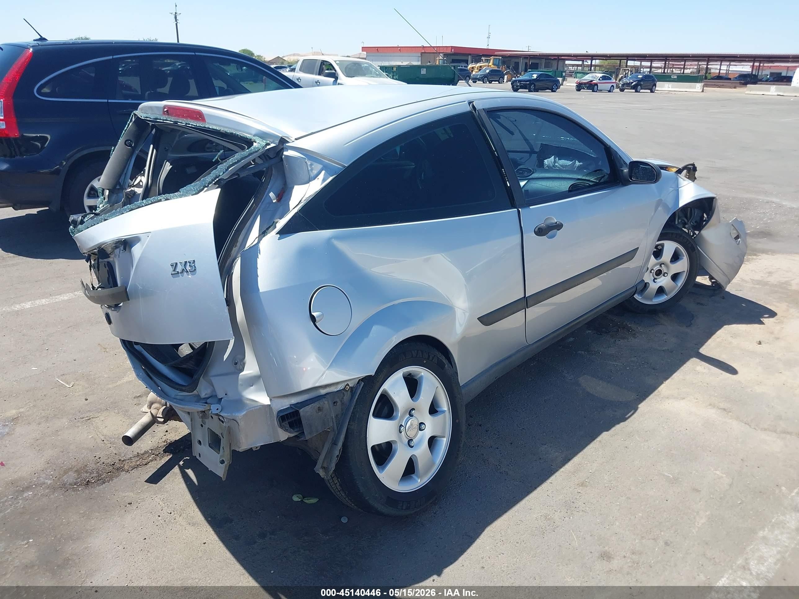 2002 Ford Focus Zx3 Silver vin: 3FAFP313X2R222540