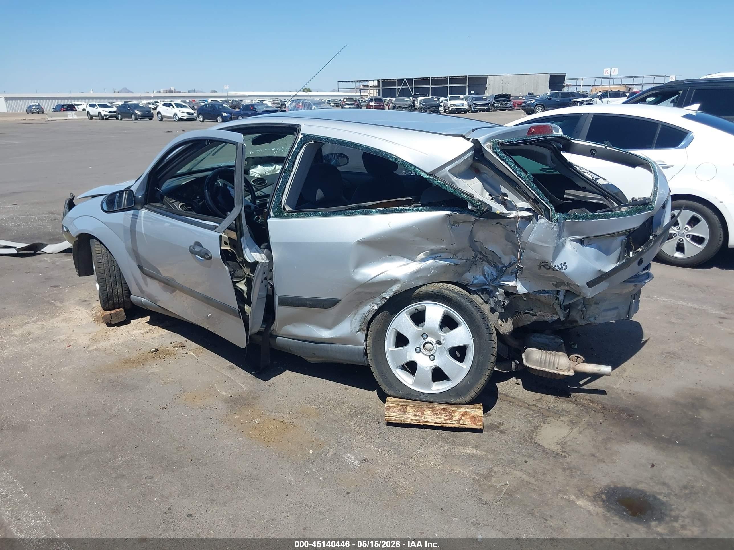 2002 Ford Focus Zx3 Silver vin: 3FAFP313X2R222540