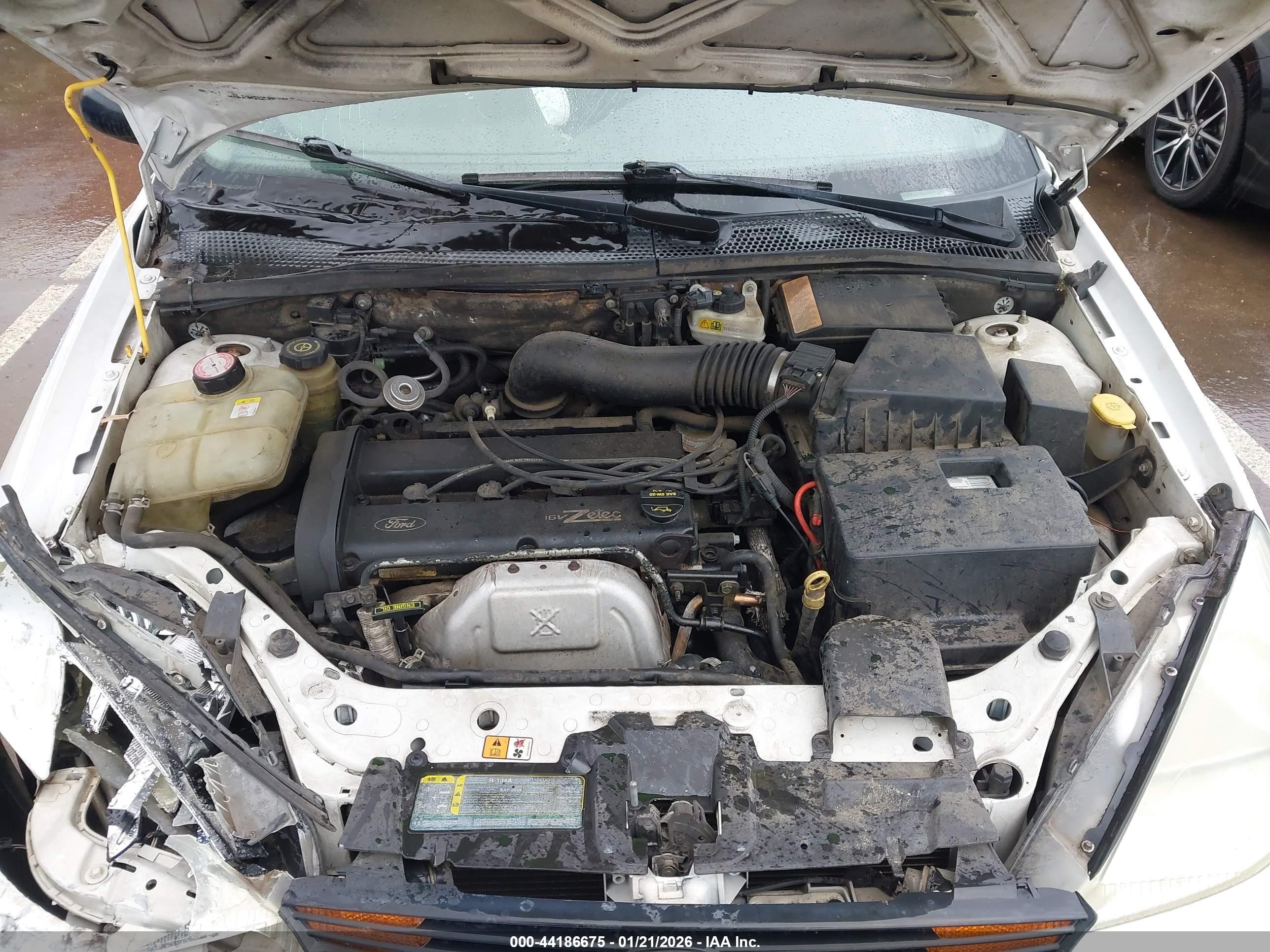 2002 Ford Focus Zx3 White vin: 3FAFP313X2R228872