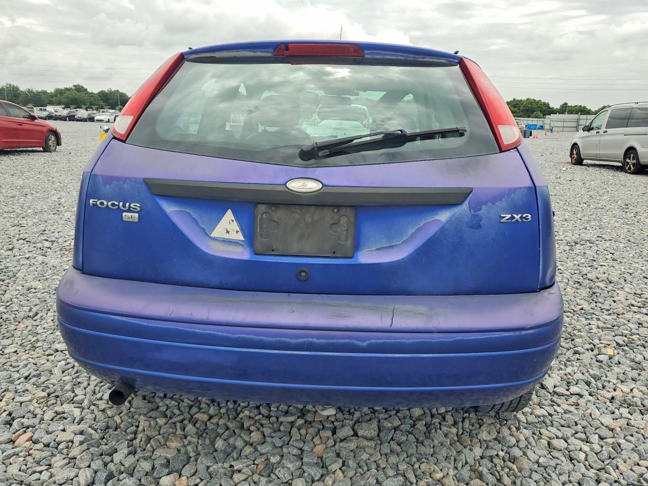 2005 Ford Focus Blue vin: 3FAFP31N05R128057
