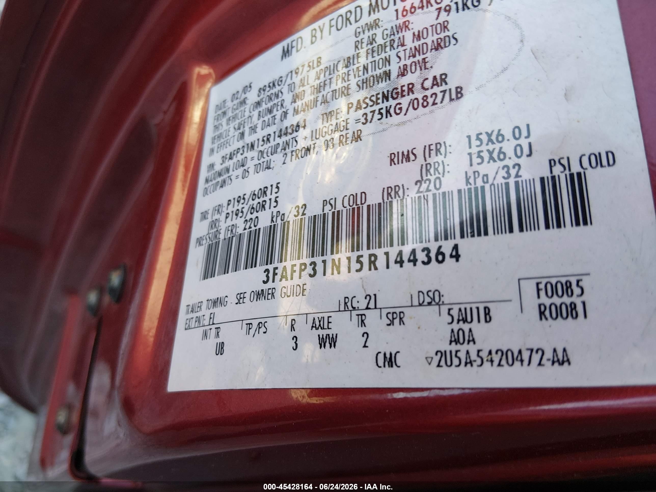 2005 Ford Focus Zx3 Red vin: 3FAFP31N15R144364