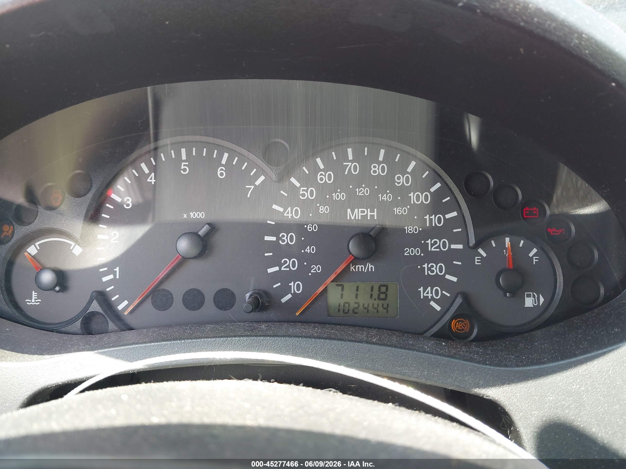 2005 Ford Focus Zx3 Red vin: 3FAFP31N25R159181