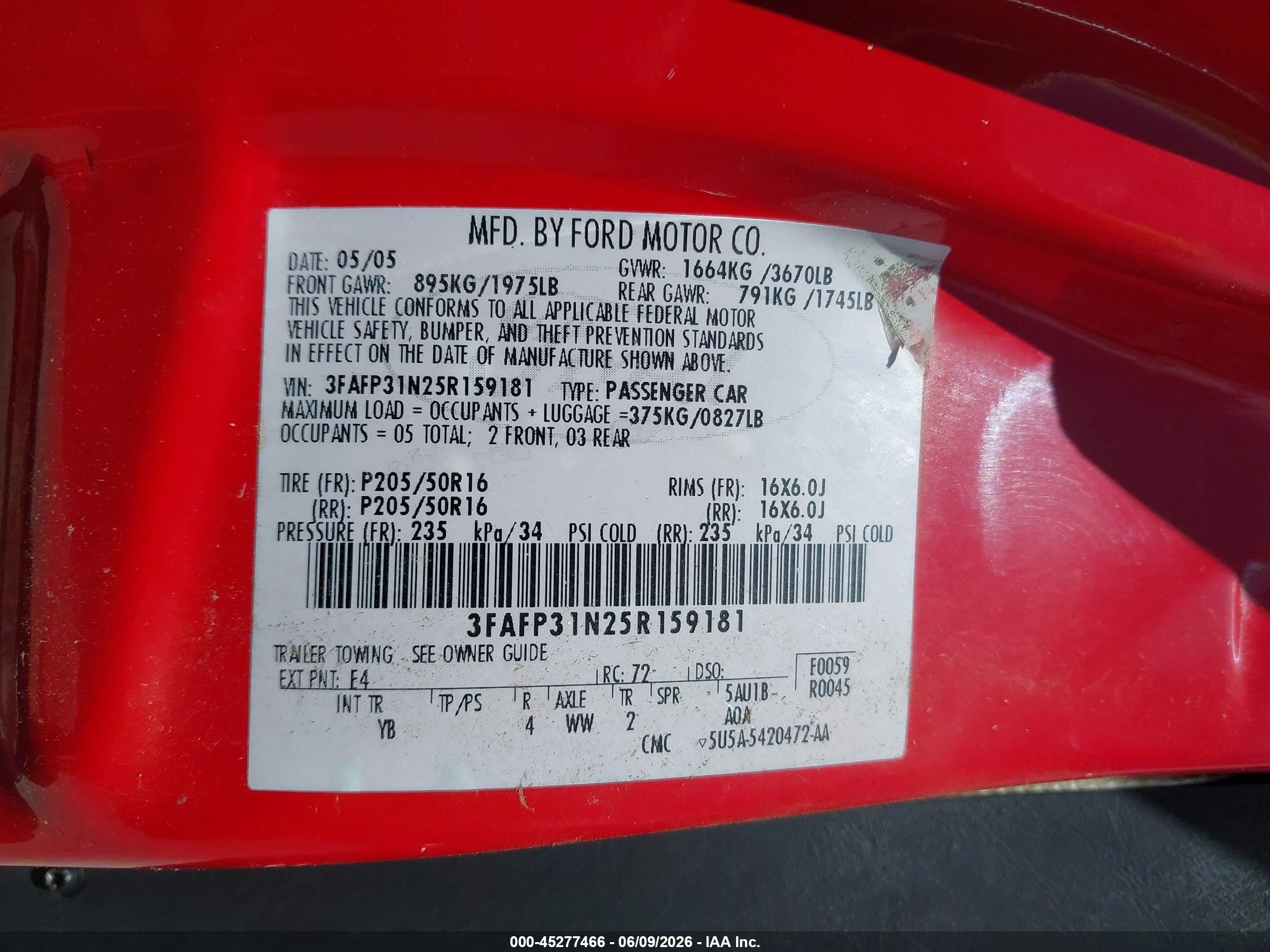 2005 Ford Focus Zx3 Red vin: 3FAFP31N25R159181