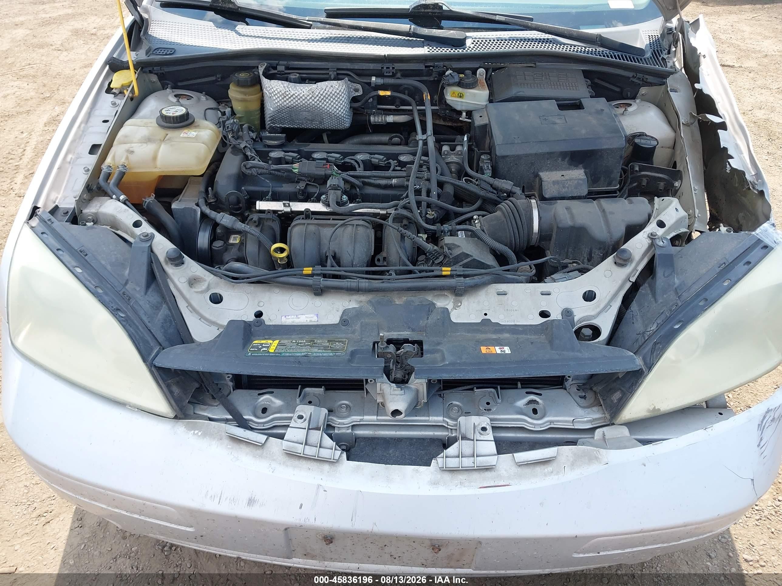 2005 Ford Focus Zx3 Silver vin: 3FAFP31N35R148948