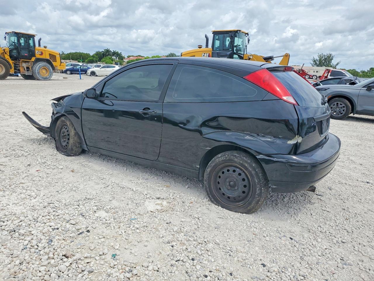 2005 Ford Focus Zx3 Black vin: 3FAFP31N45R156332
