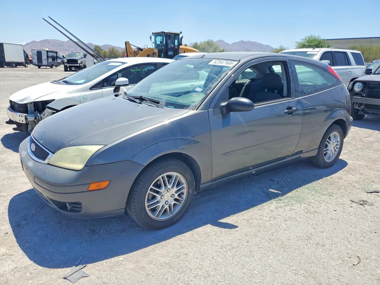 2005 Ford Focus Zx3 Charcoal vin: 3FAFP31N55R105096