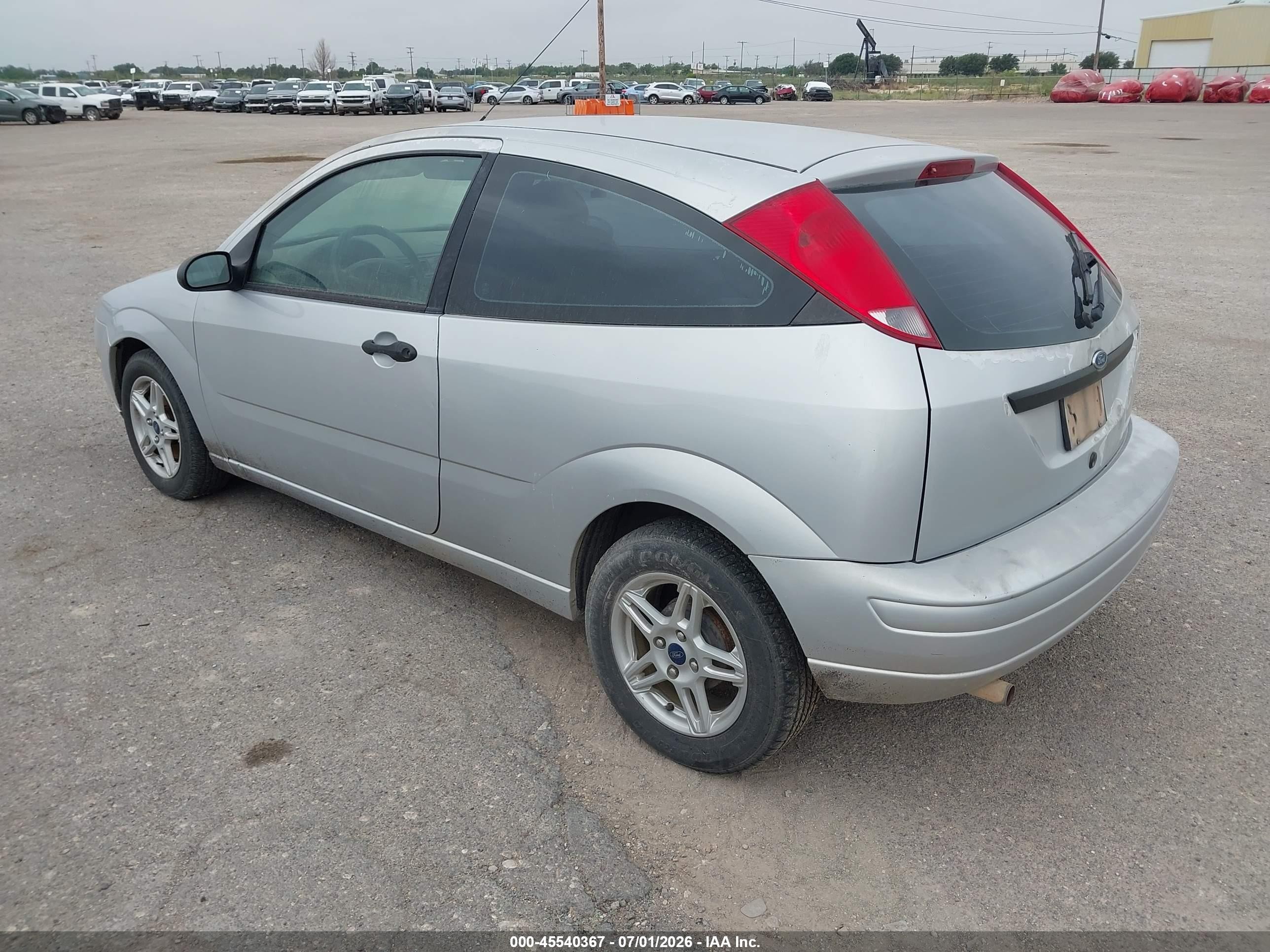 2005 Ford Focus Zx3 Серебряный vin: 3FAFP31N55R119080