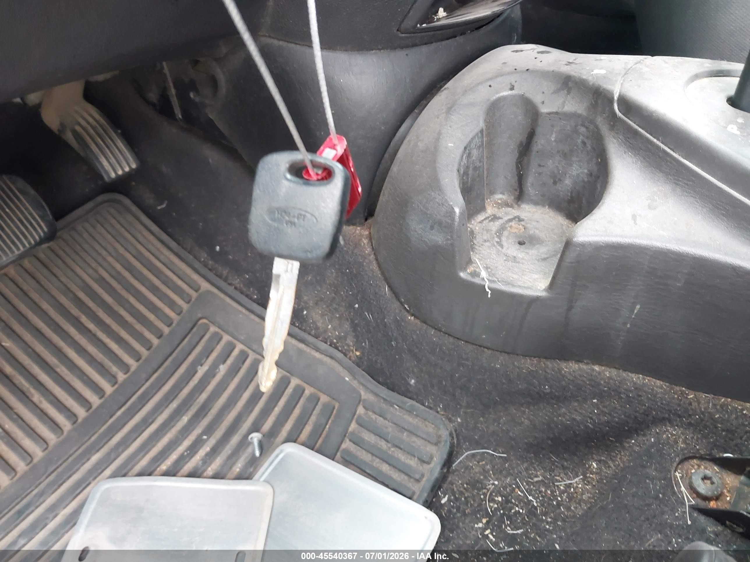2005 Ford Focus Zx3 Серебряный vin: 3FAFP31N55R119080