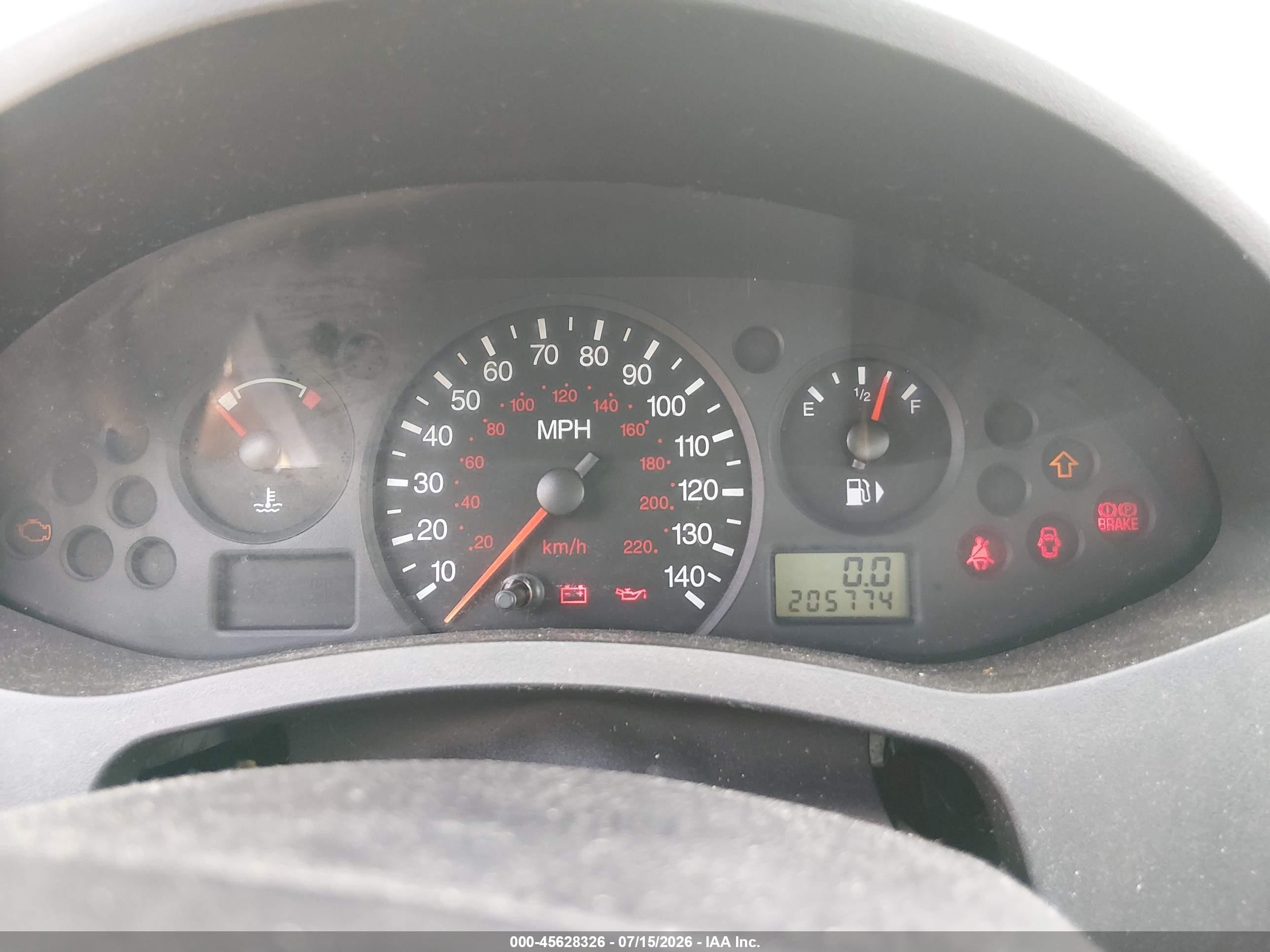 2005 Ford Focus Zx3 Silver vin: 3FAFP31N55R121735