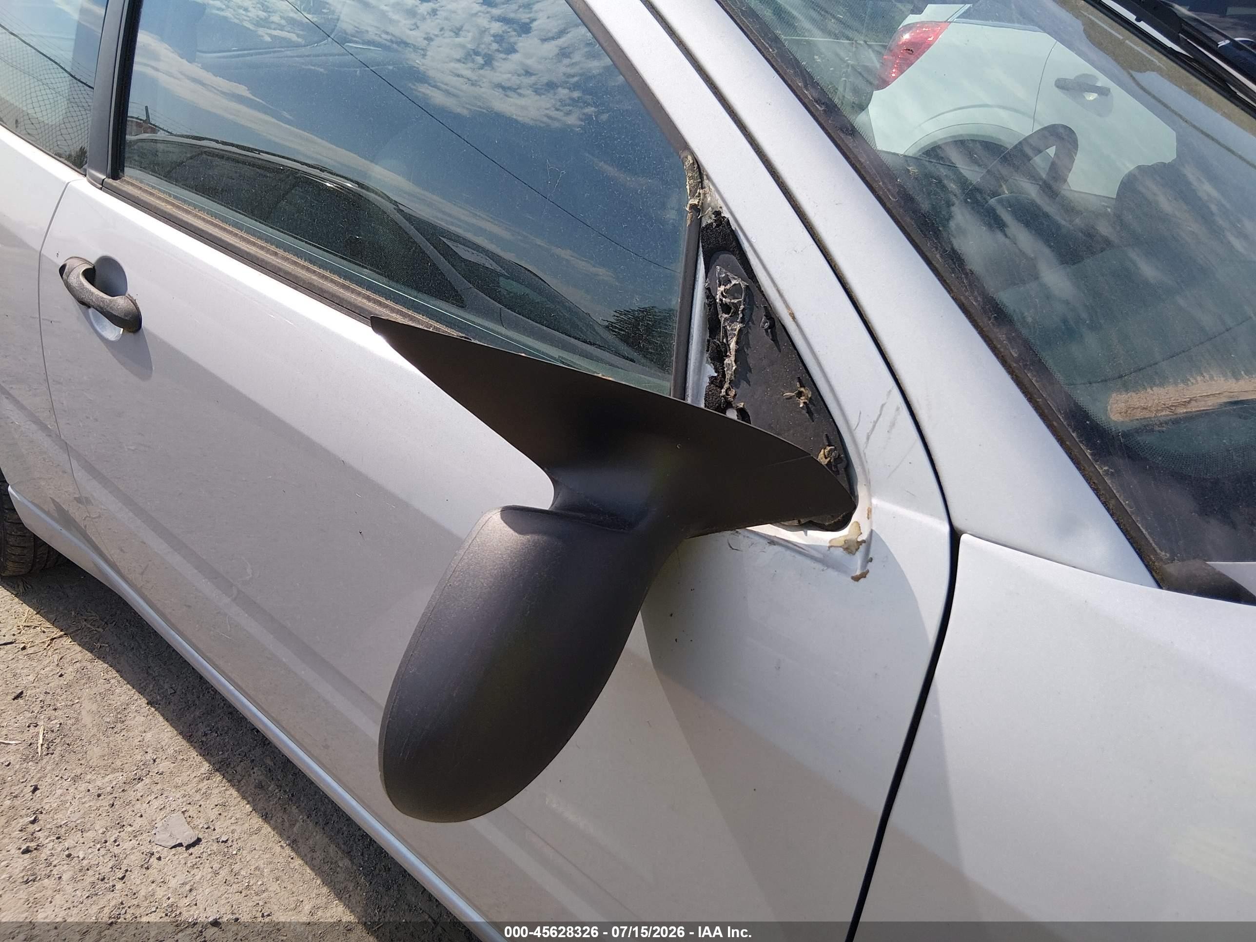 2005 Ford Focus Zx3 Silver vin: 3FAFP31N55R121735