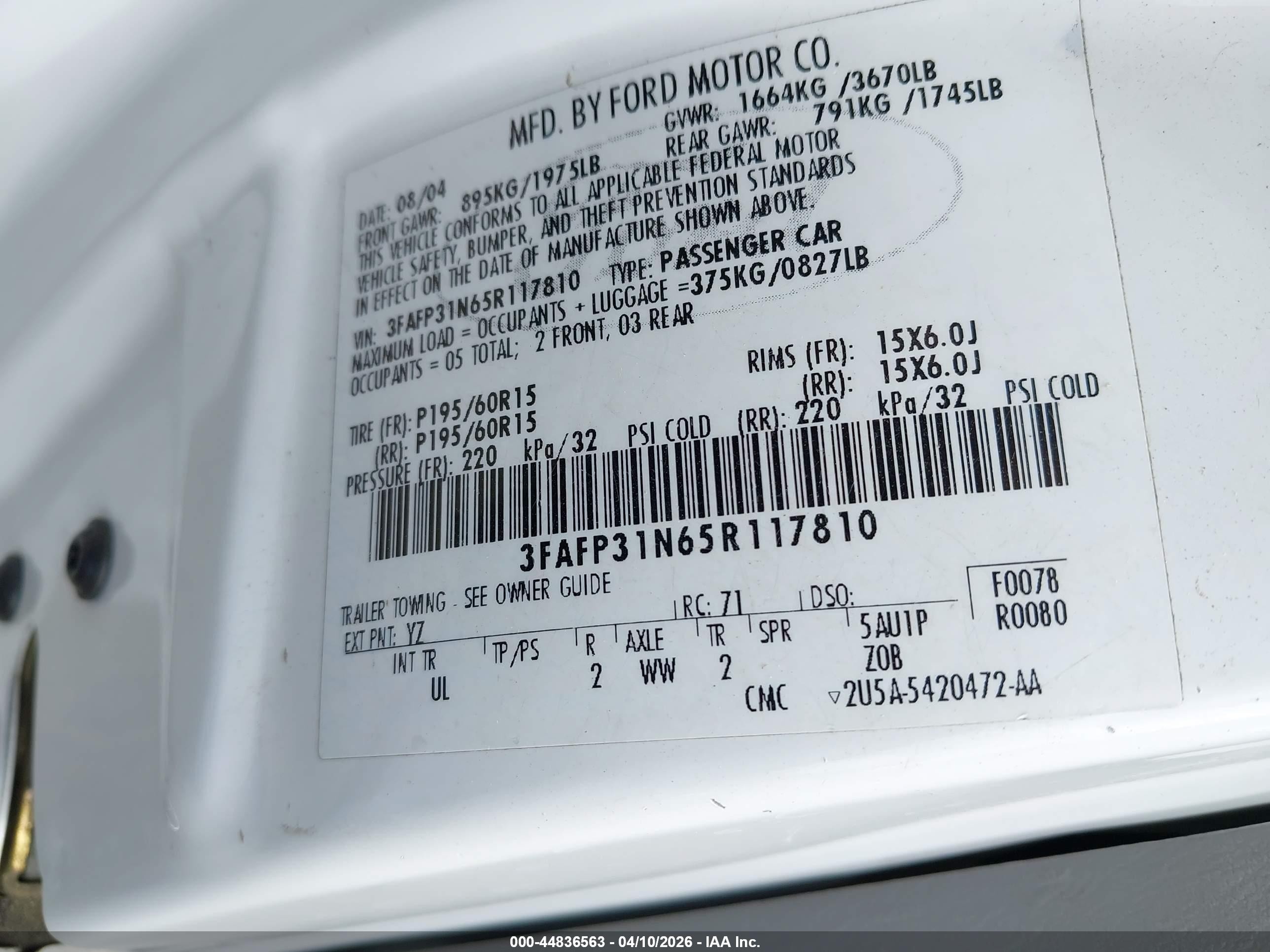 2005 Ford Focus Zx3 White vin: 3FAFP31N65R117810