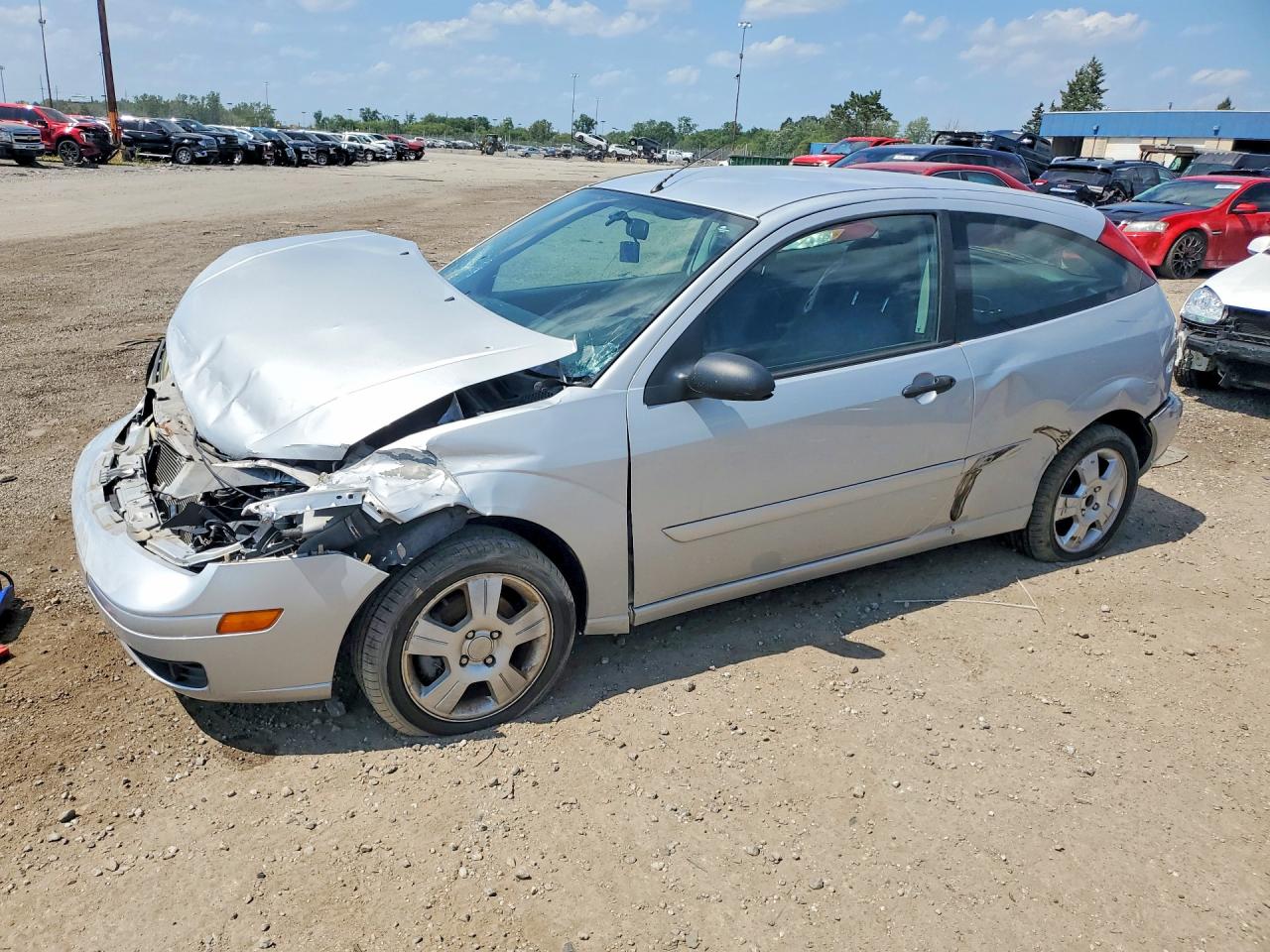 2005 Ford Focus Zx3 Silver vin: 3FAFP31N85R136696