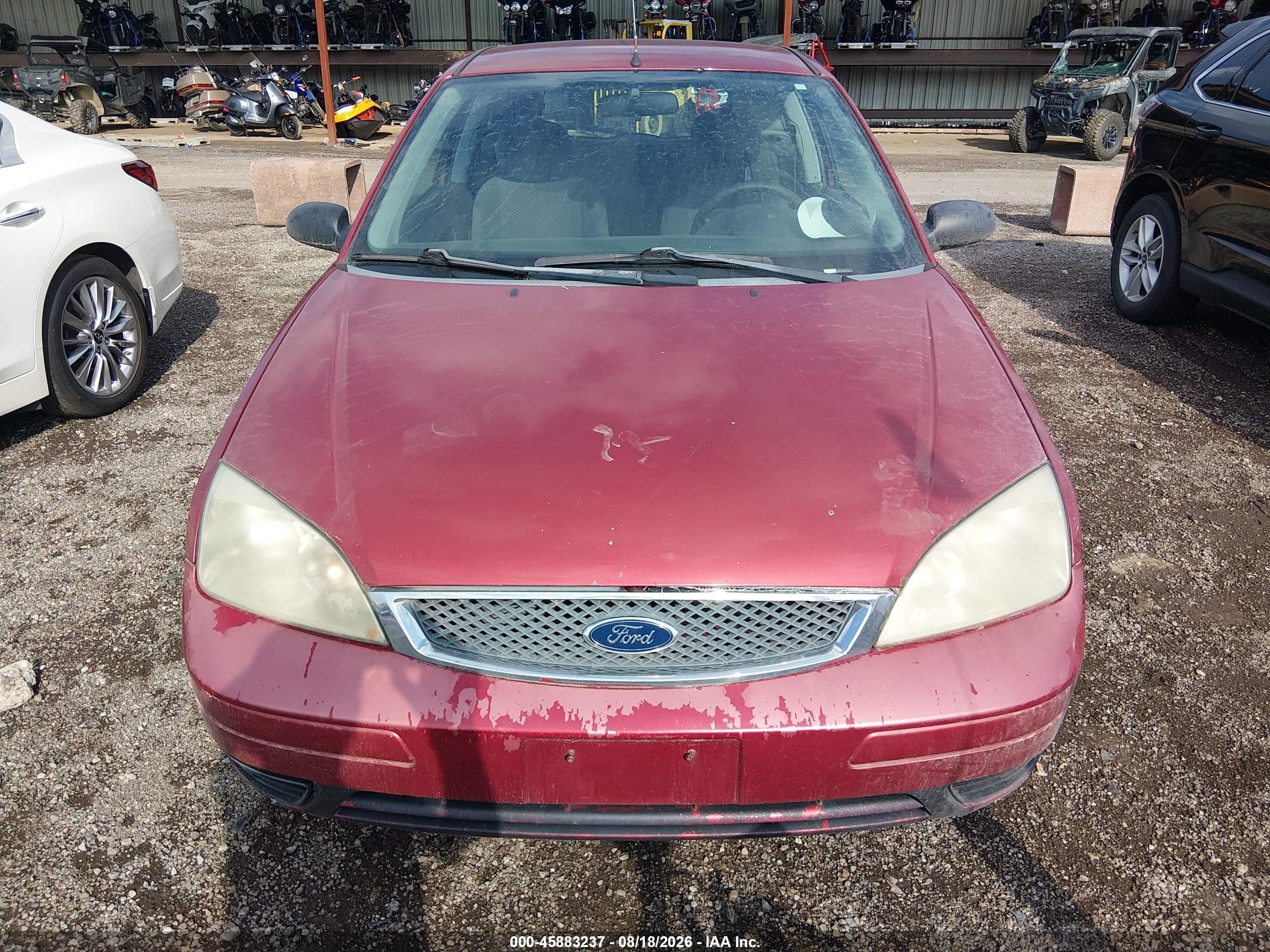 2005 Ford Focus Zx3 Red vin: 3FAFP31N95R124301
