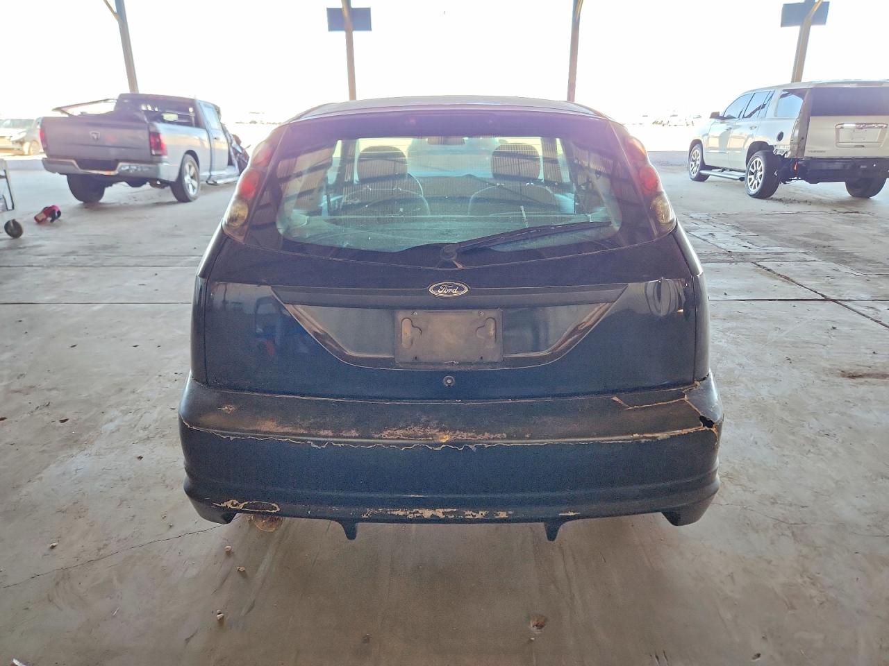 2005 Ford Focus Zx3 Black vin: 3FAFP31N95R143883