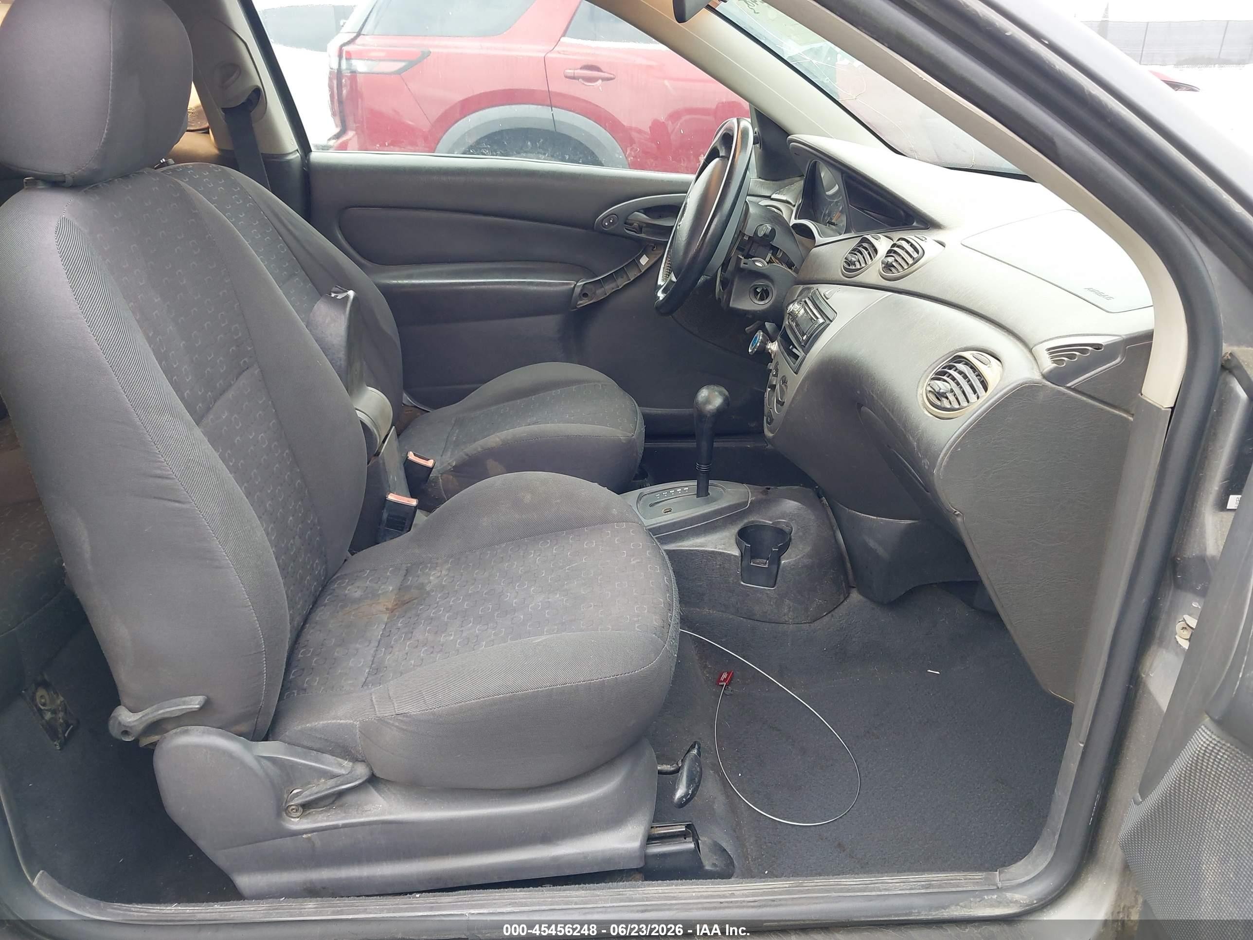 2004 Ford Focus Zx3 Серый vin: 3FAFP31Z14R102584