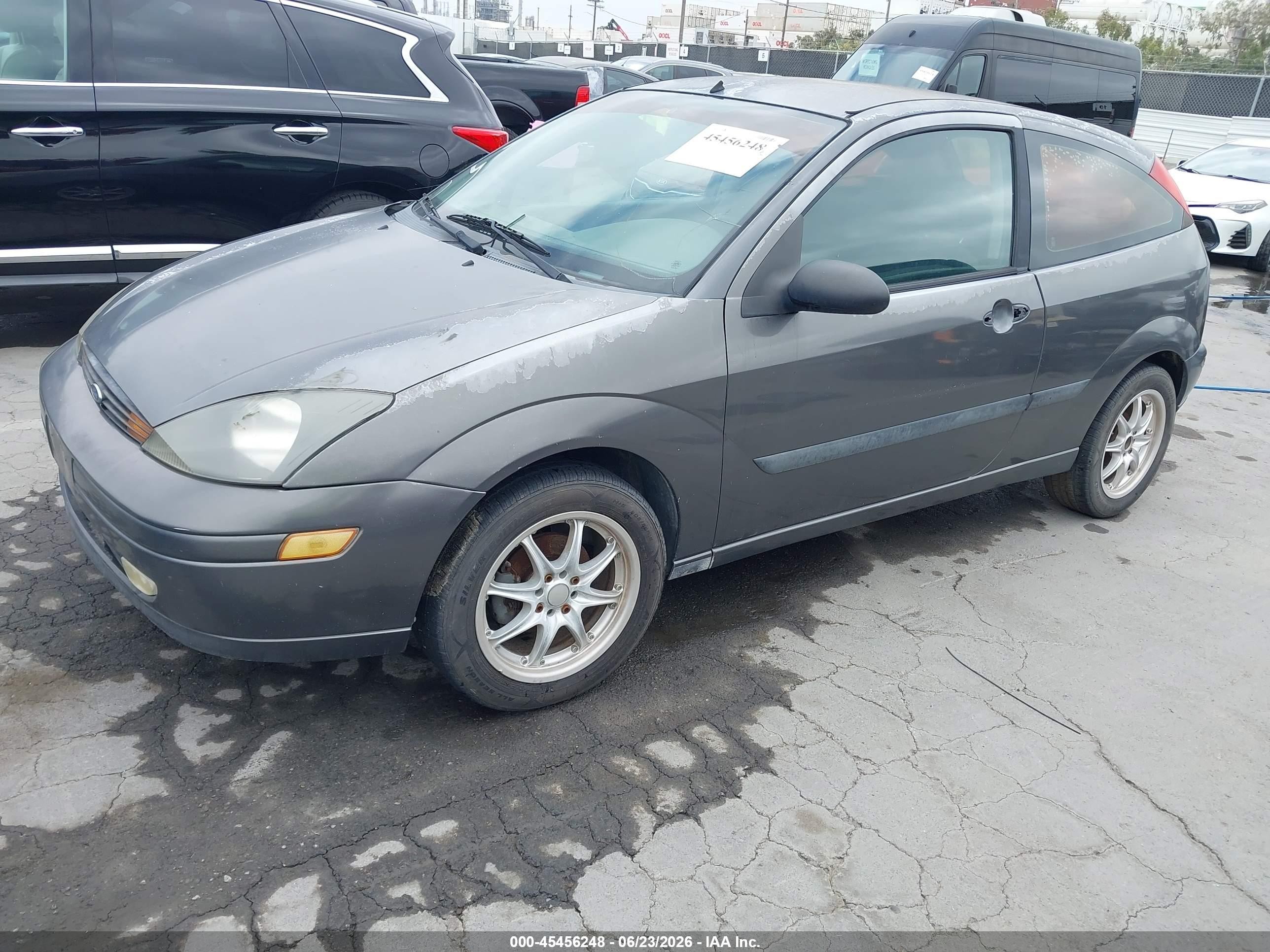 2004 Ford Focus Zx3 Серый vin: 3FAFP31Z14R102584