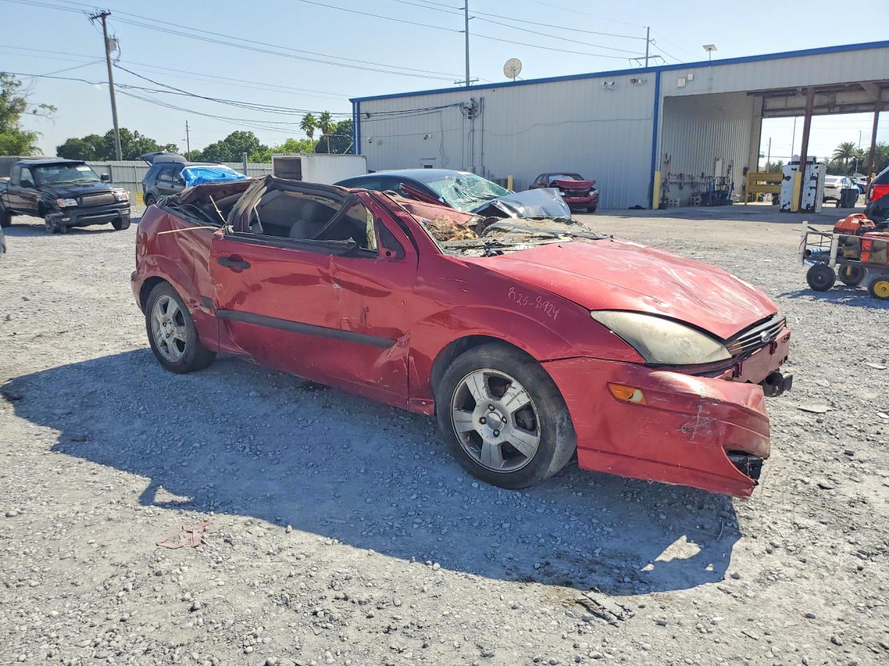 2004 Ford Focus Zx3 Red vin: 3FAFP31Z24R103937