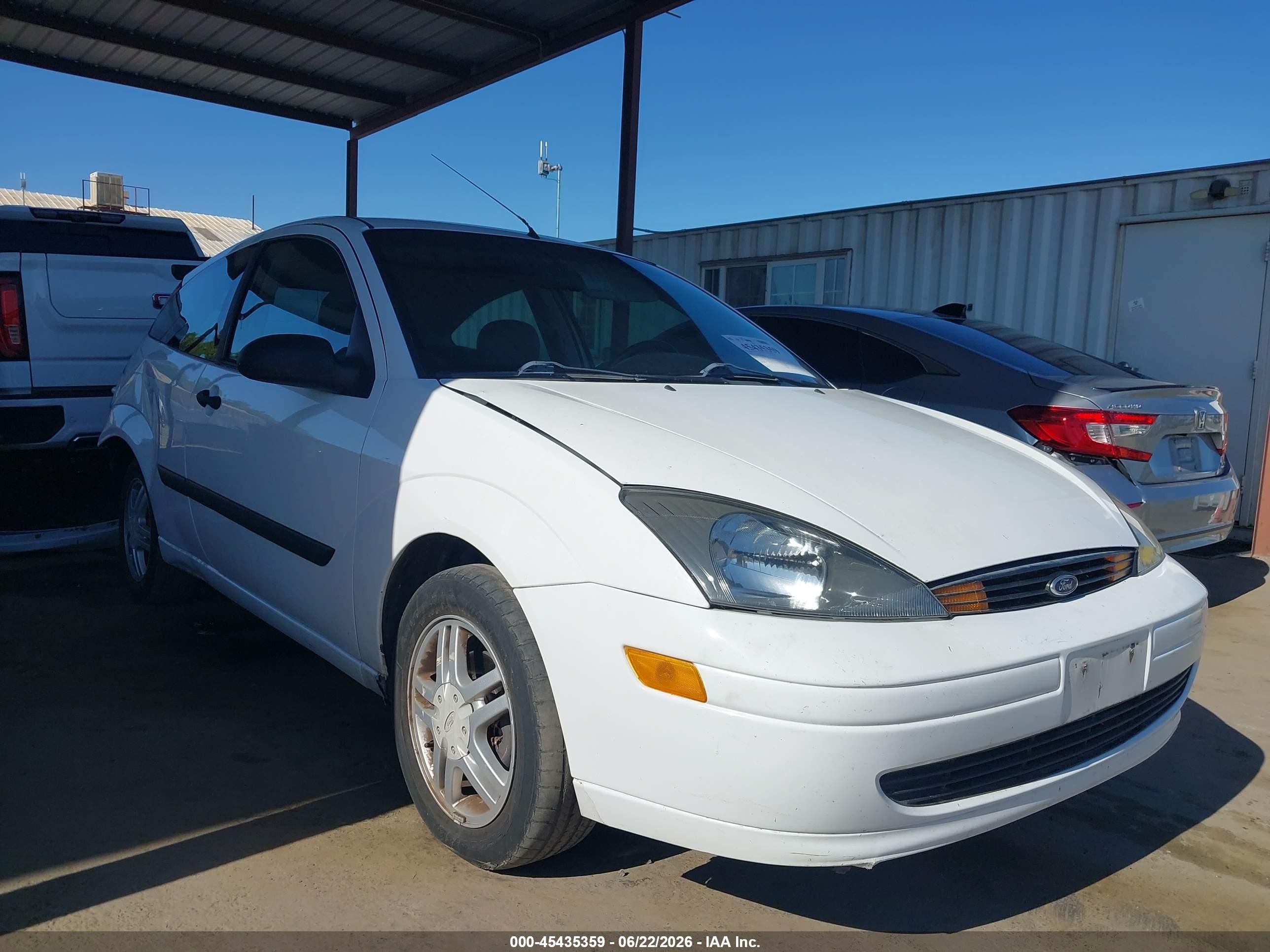 2003 Ford Focus Zx3 White vin: 3FAFP31Z43R159263