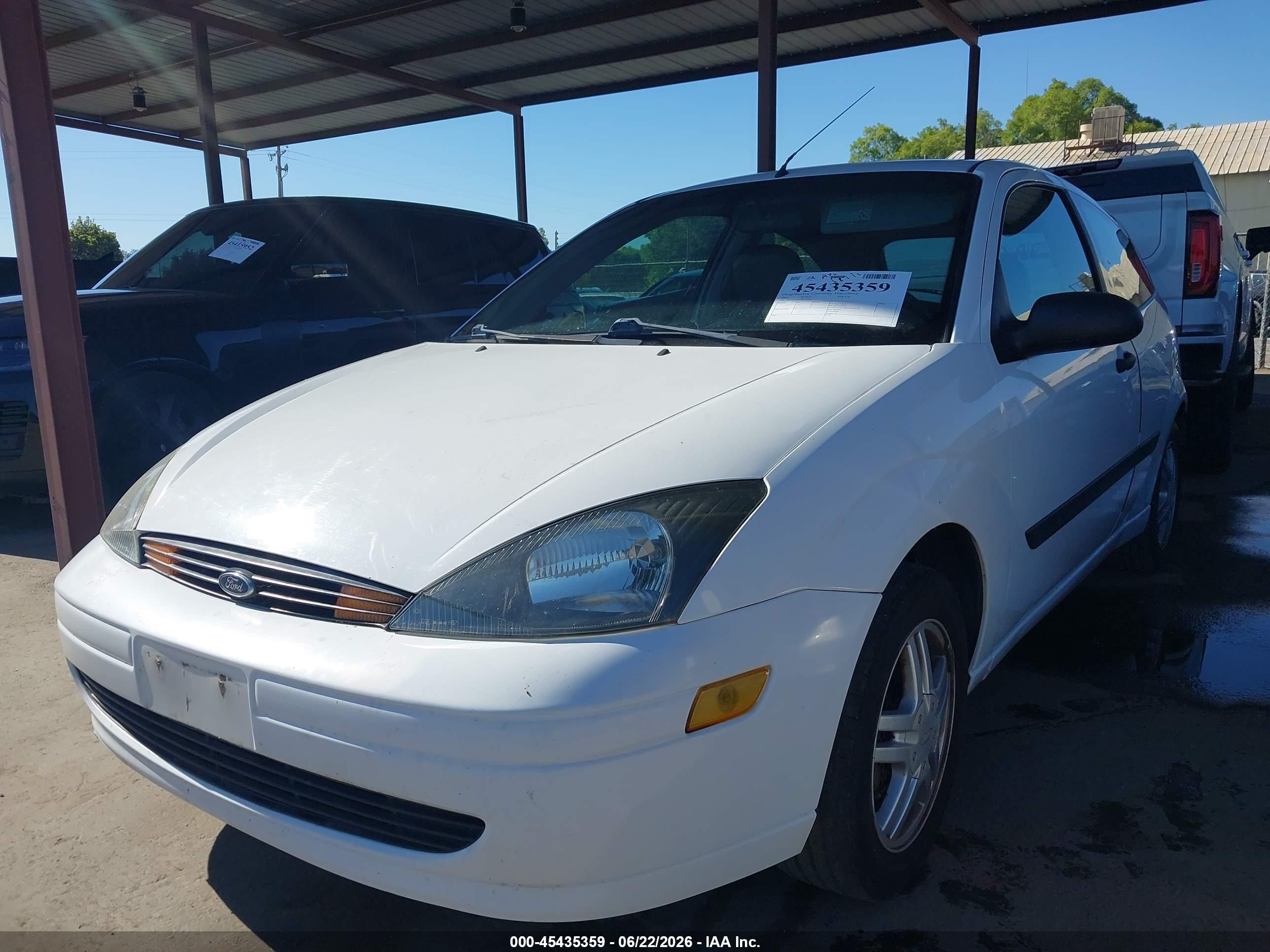 2003 Ford Focus Zx3 White vin: 3FAFP31Z43R159263